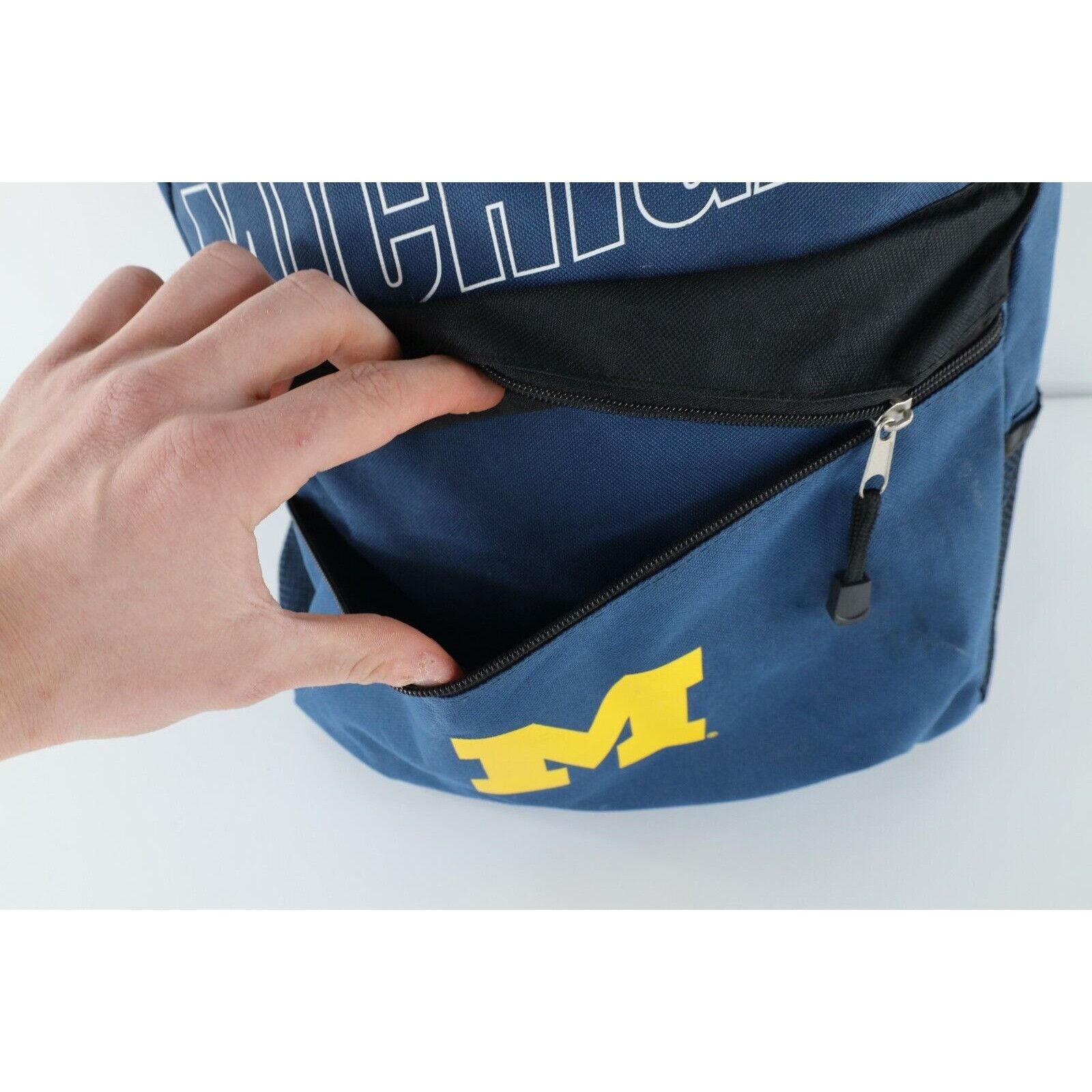 Vintage Vintage 90s University of Michigan Spell Out Backpack Bag Size ONE SIZE - 4 Thumbnail
