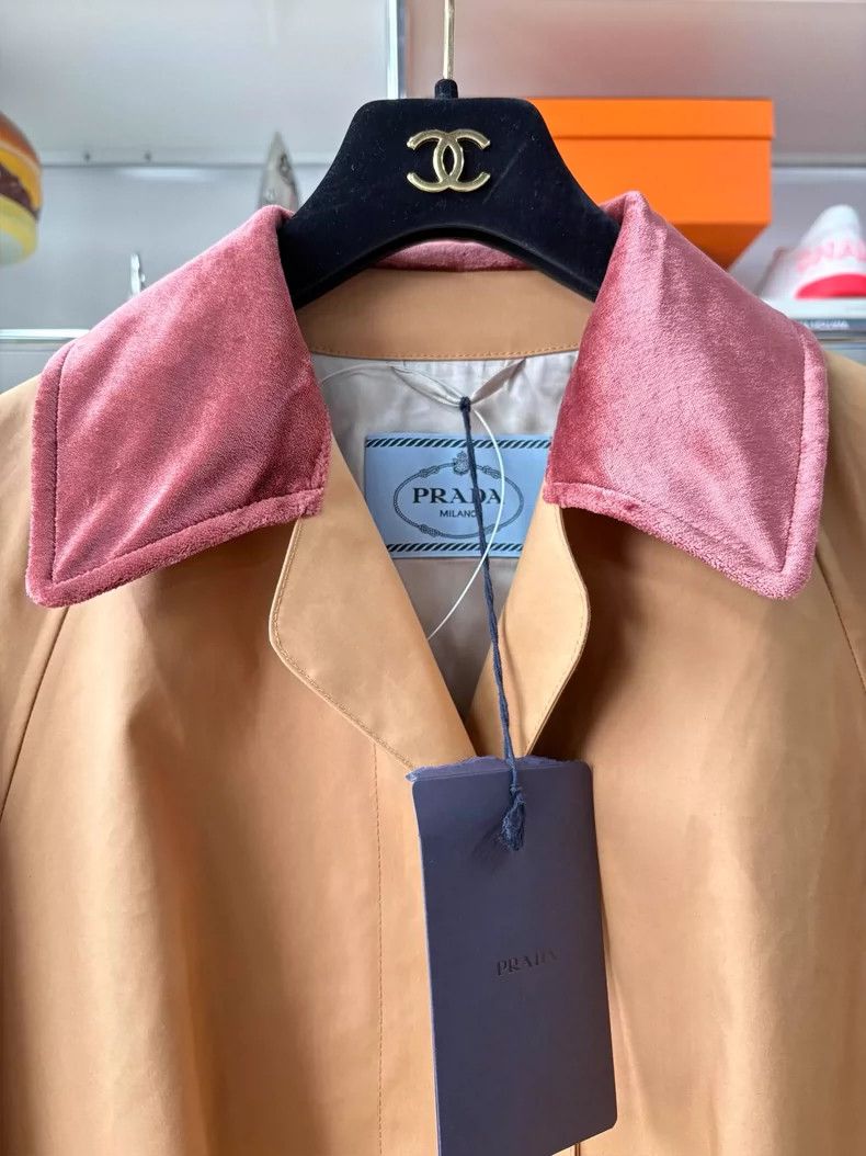 Prada Prada Pink velvet collar stitching A-shaped version medium Size XS / US 0-2 / IT 36-38 - 2 Thumbnail