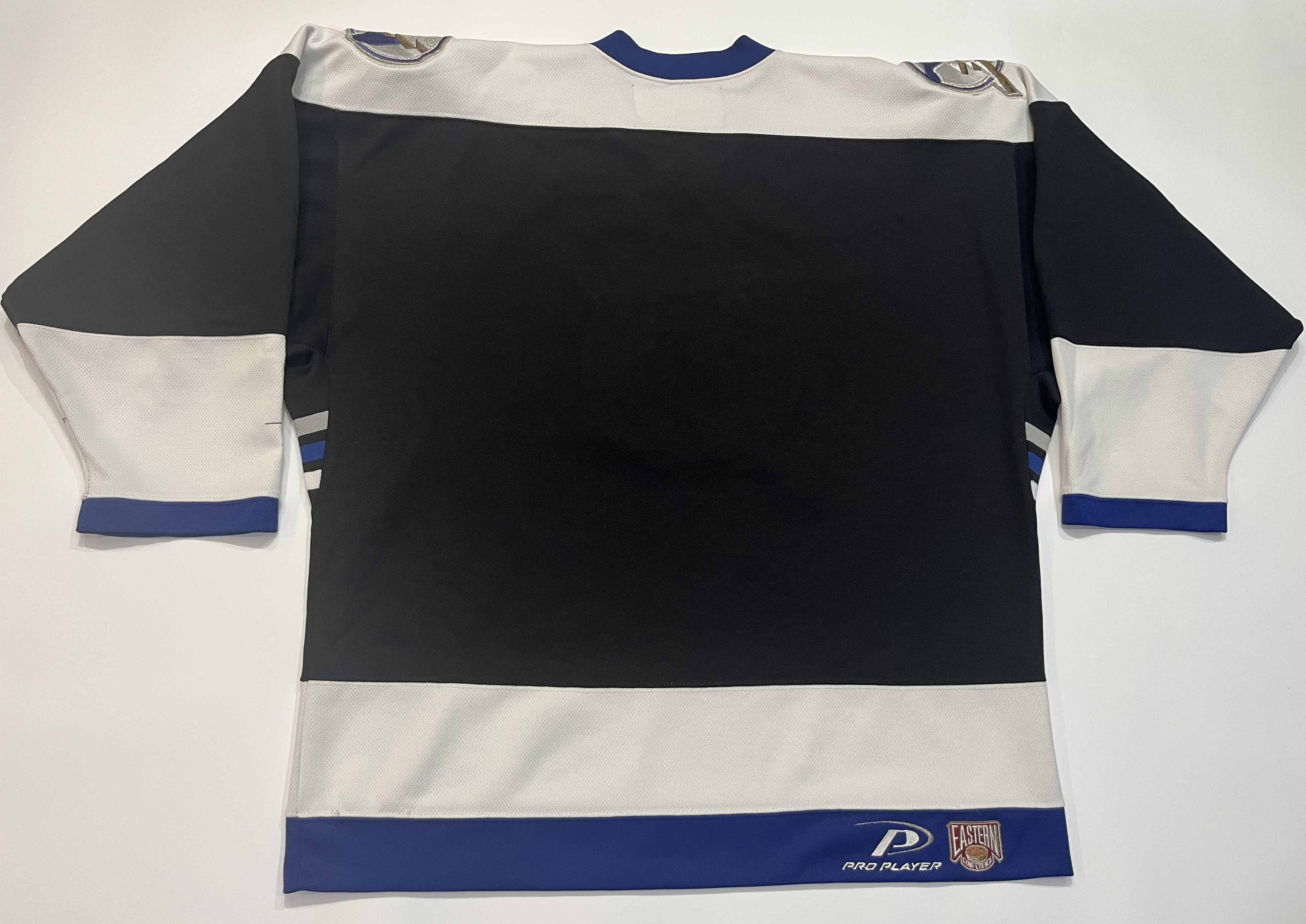 Pro Player Vintage Pro Player Tampa Bay Lightning NHL Hockey Jersey Size US L / EU 52-54 / 3 - 7 Thumbnail
