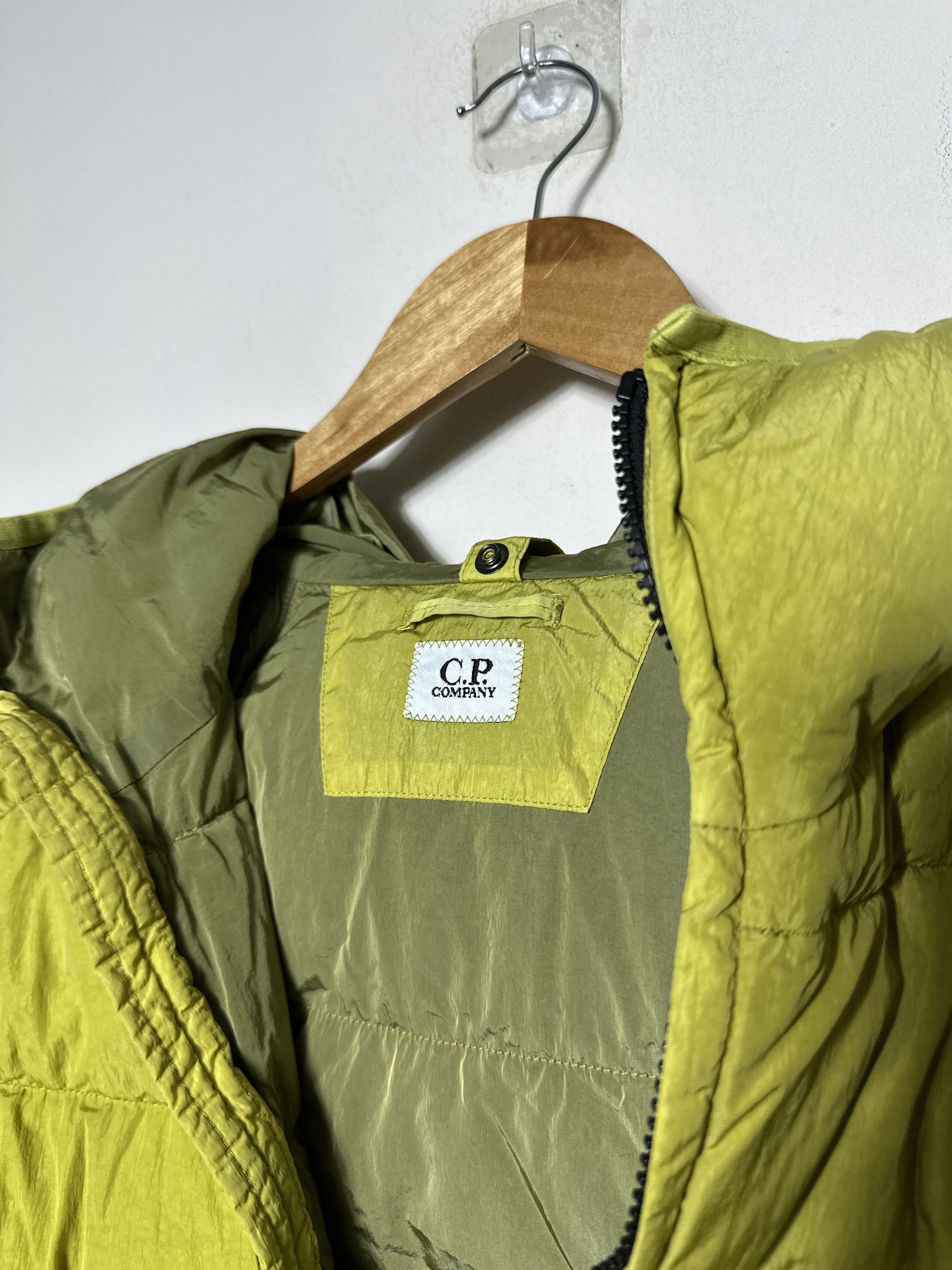 C.P. Company C p company eco chrome r puffer jacket size m Size US M / EU 48-50 / 2 - 10 Thumbnail
