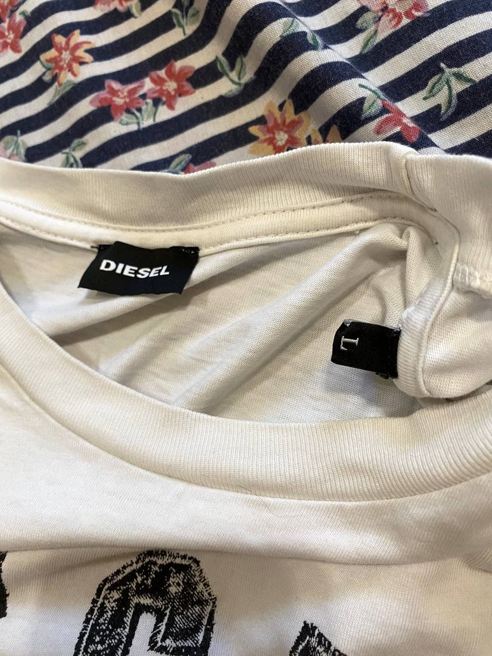 Diesel Vintage Diesel Big Y2K Logo Short Sleeve T-Shirt Size L Size US L / EU 52-54 / 3 - 3 Thumbnail
