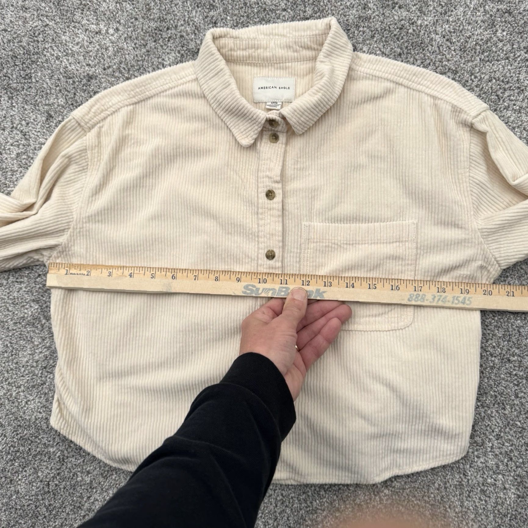 American Eagle Outfitters American Eagle Cropped Top Shirt Womens Size S Corduroy Grunge Casual Long Sleeve White 100% Cotton Pocketed Button-Up Decade Grunge Size S / US 4 / IT 40 - 3 Thumbnail