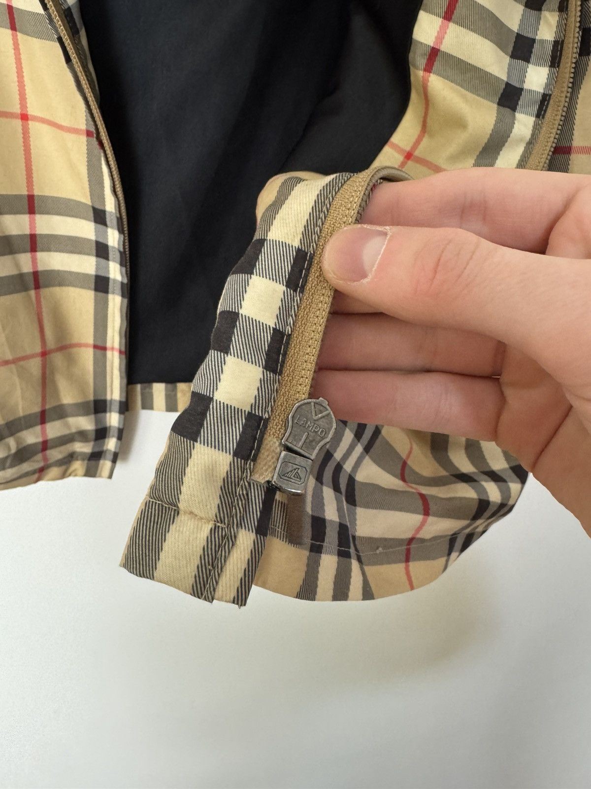 Burberry Vintage Burberry Stripe Vest Luxury Designer Size US XL / EU 56 / 4 - 12 Thumbnail