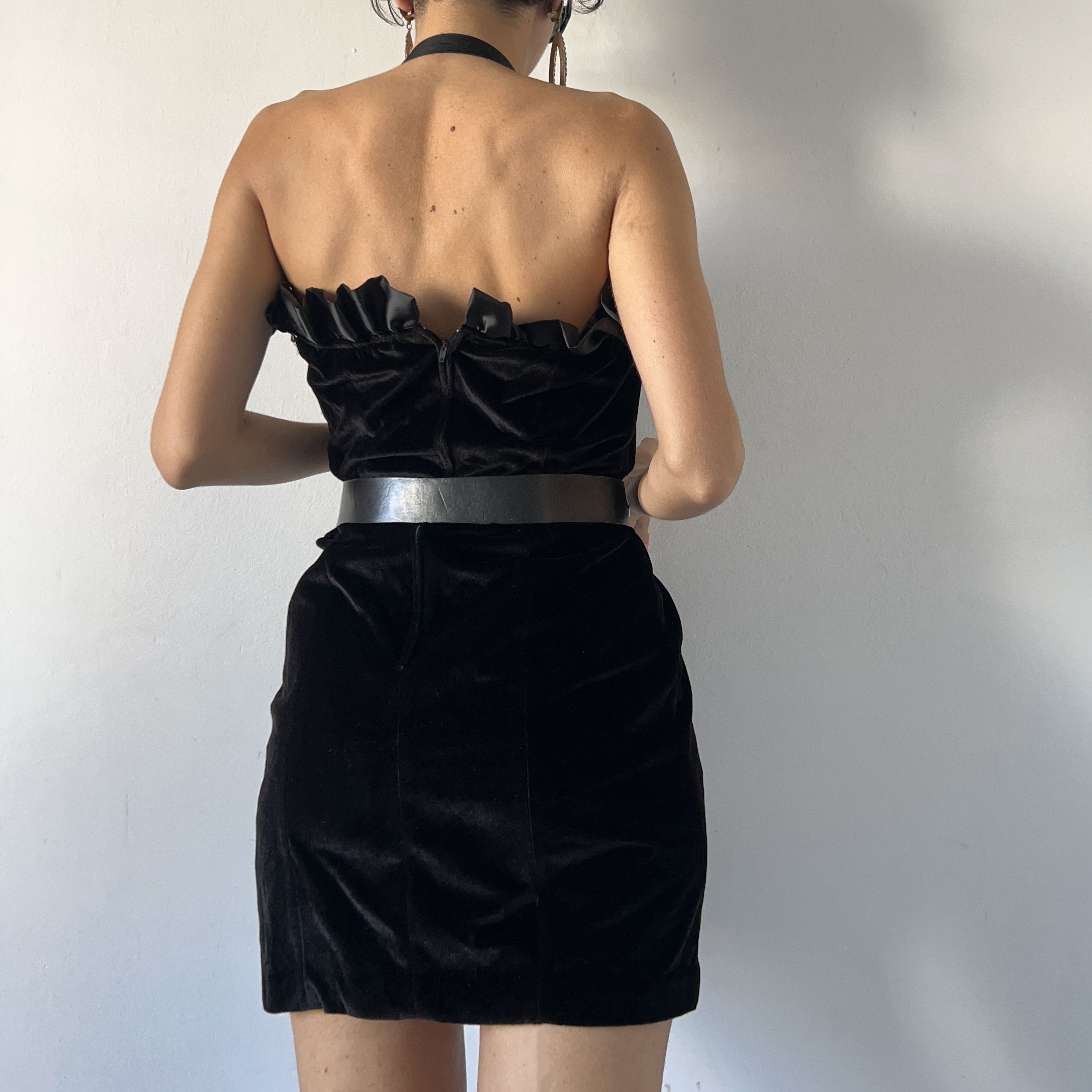 Vintage Vintage 80s halter sweetheart fringed black velvet dress Size XL / US 12-14 / IT 48-50 - 2 Thumbnail