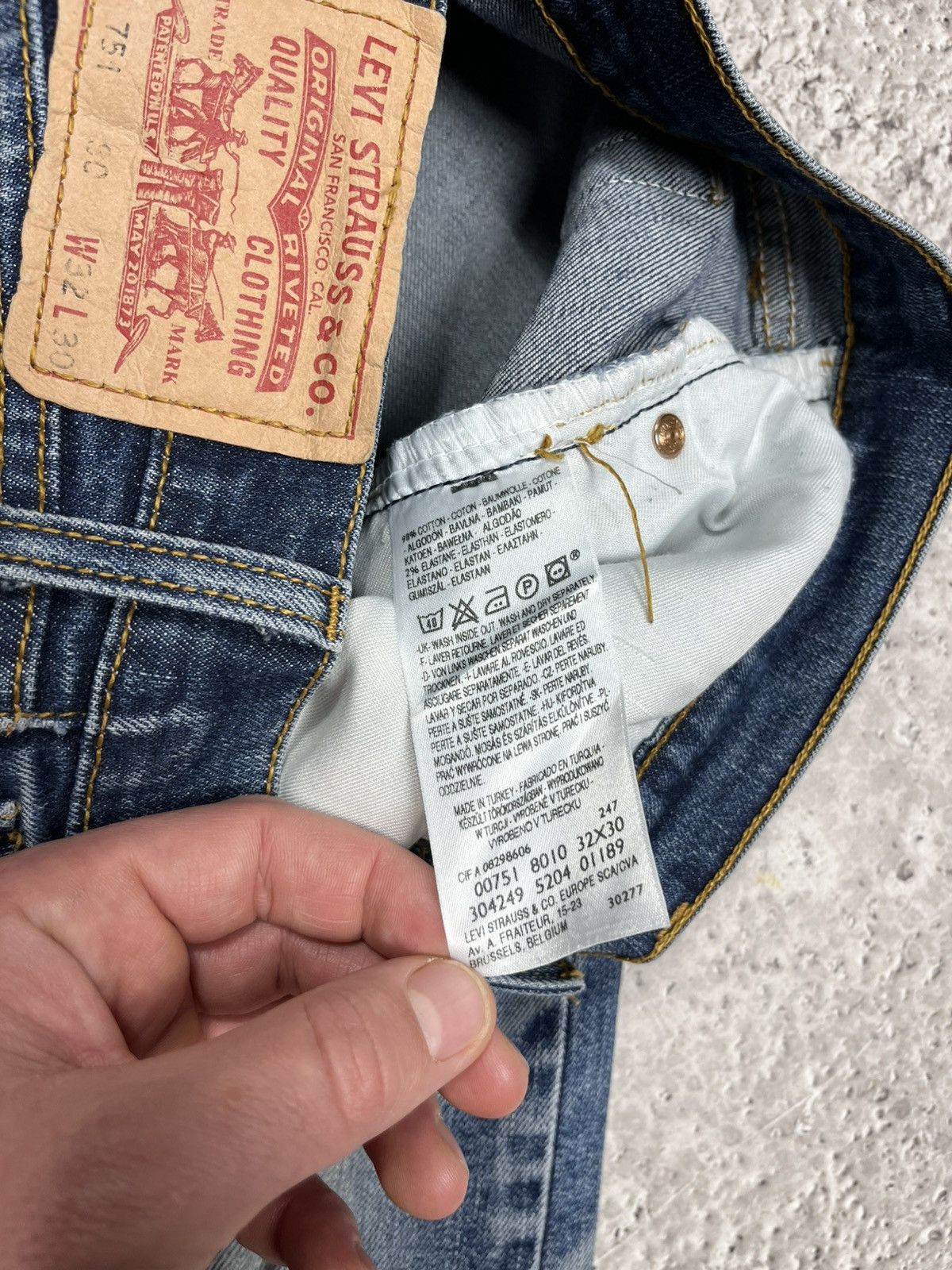 Levi's Levi’s 751 Vintage Blue Straight Leg Jeans W32 L30 Denim Size US 32 / EU 48 - 13 Thumbnail