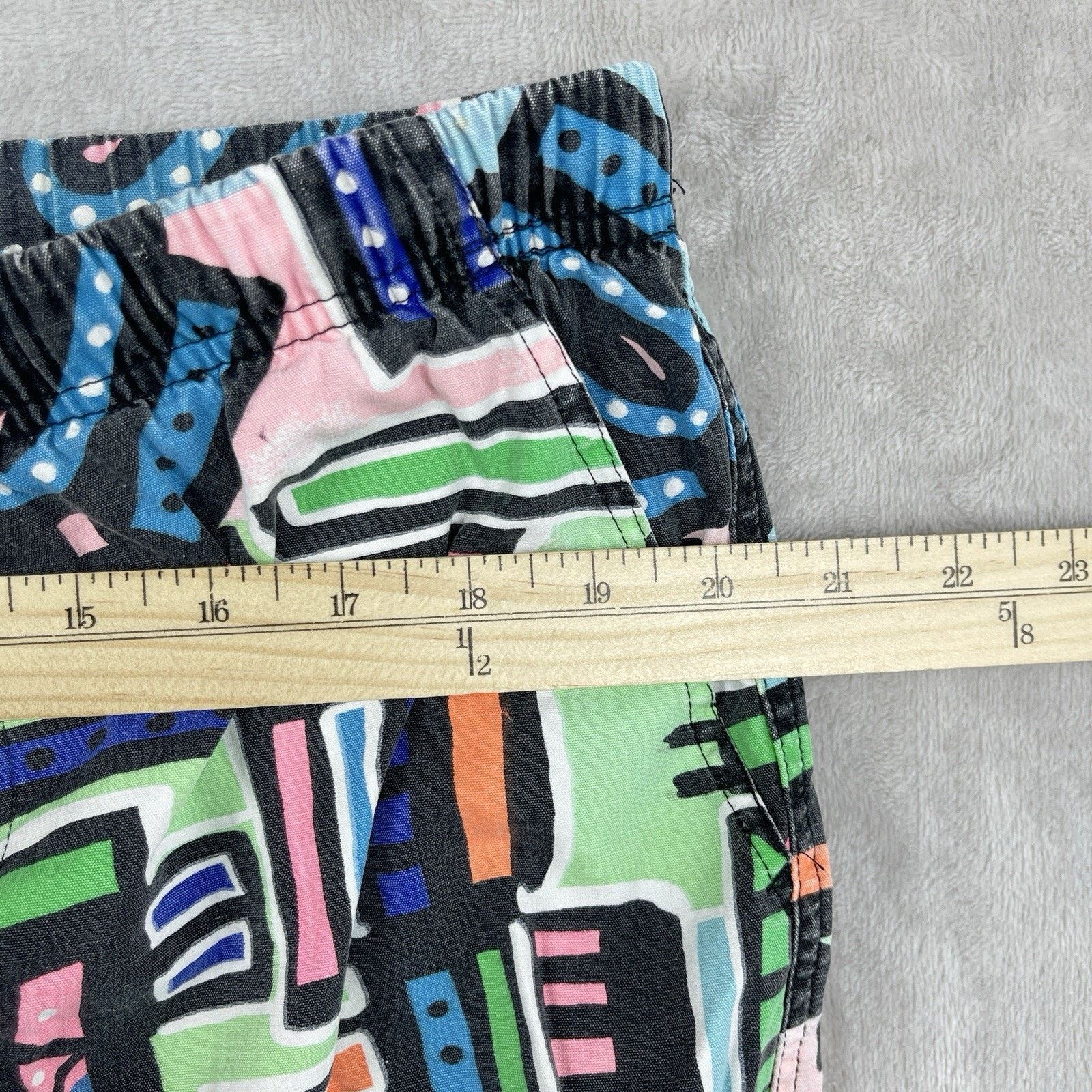 Ocean Pacific Vtg Ocean Pacific OP Swim Trunks Mens 36" 80s Memphis Print Size US 36 / EU 52 - 13 Thumbnail