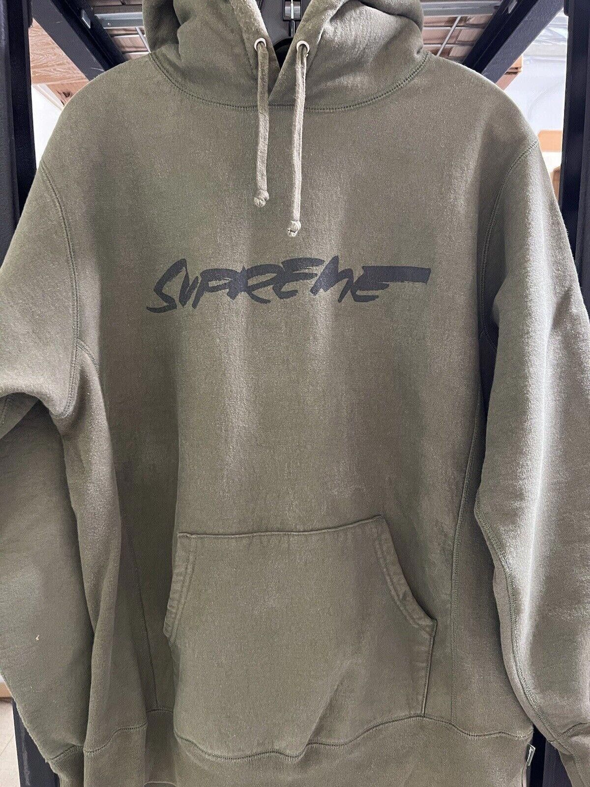 Supreme FW11 Supreme FUTURA Logo Hoodie Olive HOODED SWEATSHIRT 2011 Size US L / EU 52-54 / 3 - 2 Thumbnail