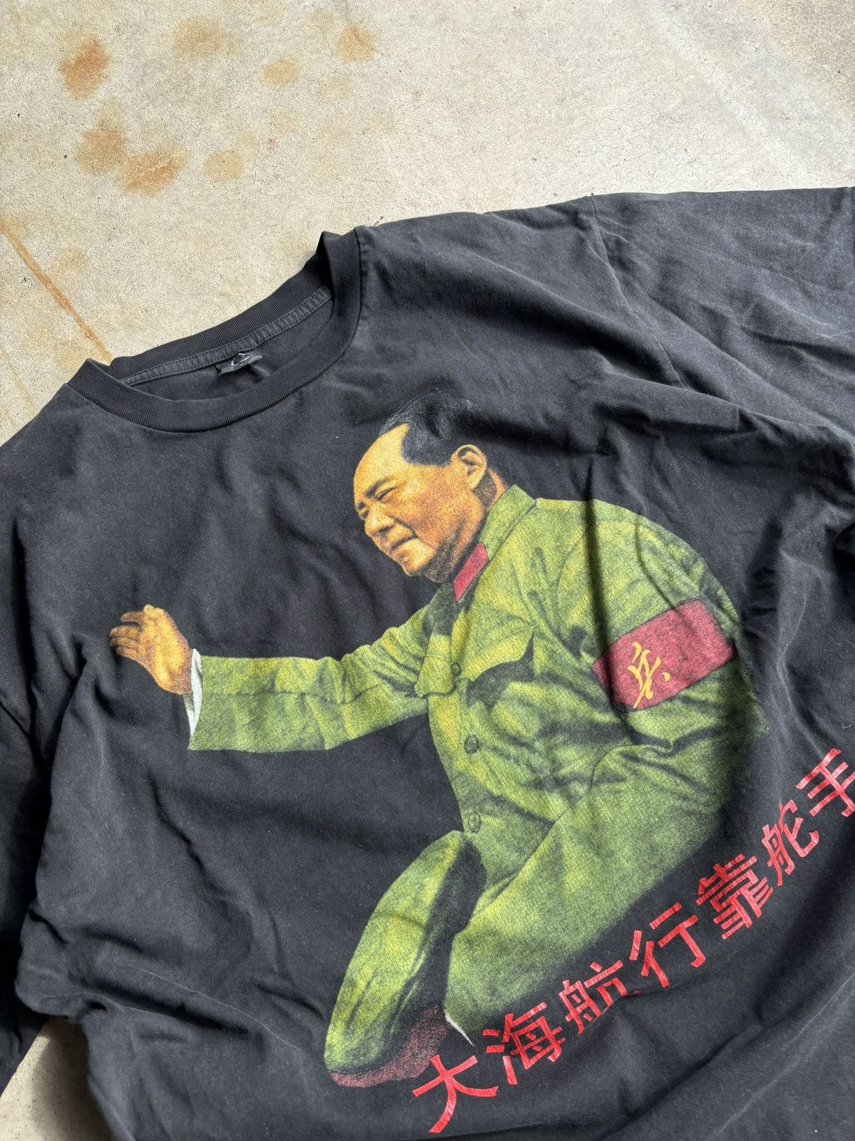 Other Vintage 90s Mao Zedong Assemblage ERD Inspired Boxy Shirt Size US L / EU 52-54 / 3 - 3 Thumbnail