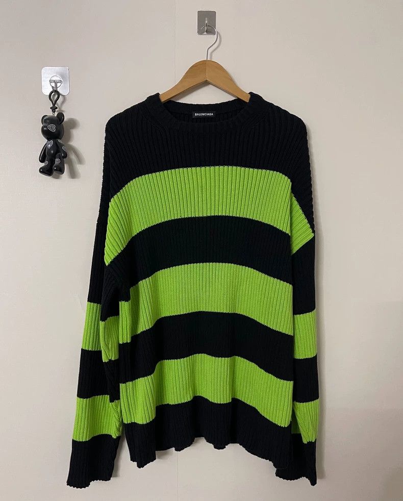 Balenciaga Balenciaga Buckle Letter Knit Sweater Size US M / EU 48-50 / 2 - 1 Thumbnail