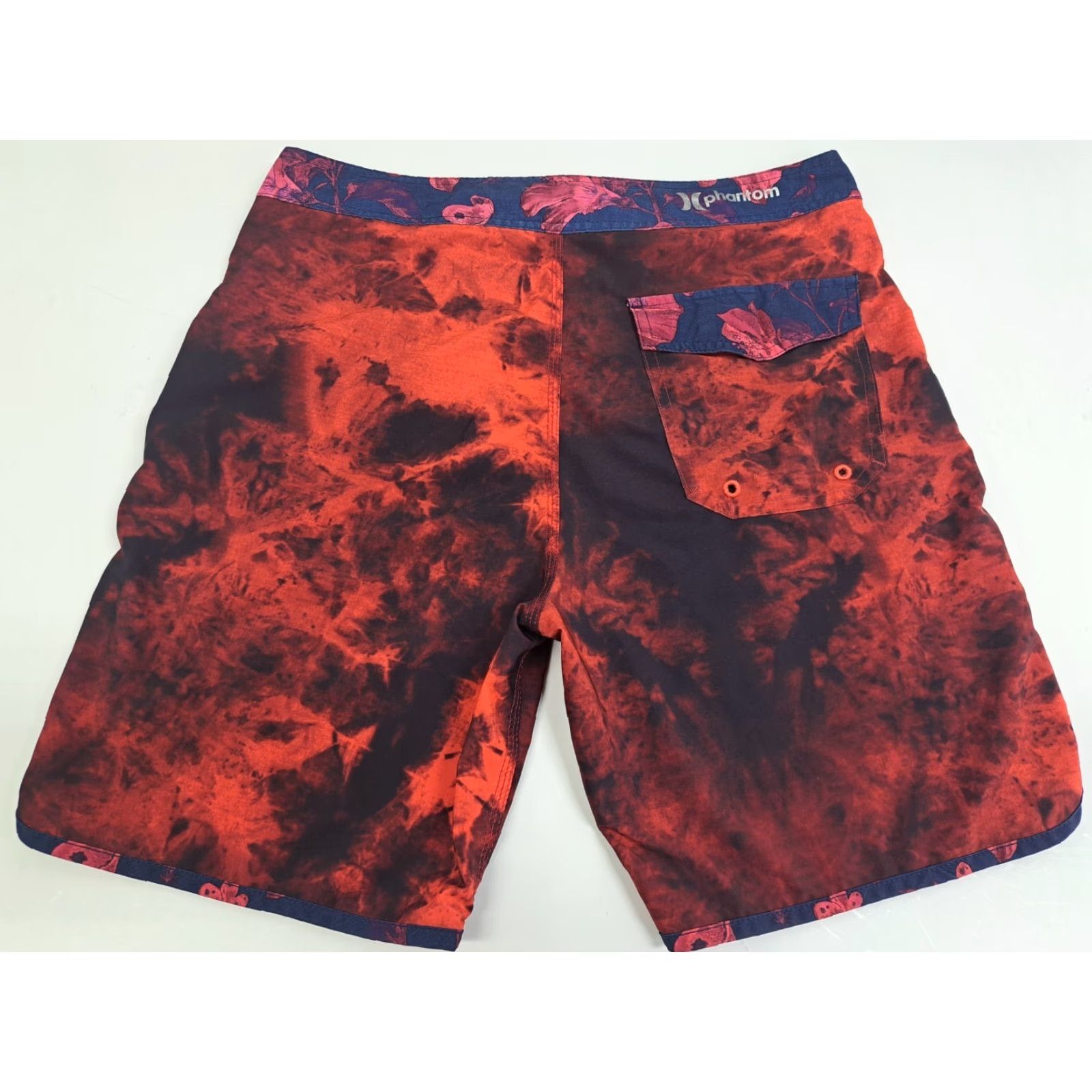Hurley Hurley Phantom Board Shorts Men 32 Red/Black Polyester Drawstring Back Pocket Lightweight Beach 90s Theme Lifeguard Surfing Recreational Size US 32 / EU 48 - 3 Thumbnail