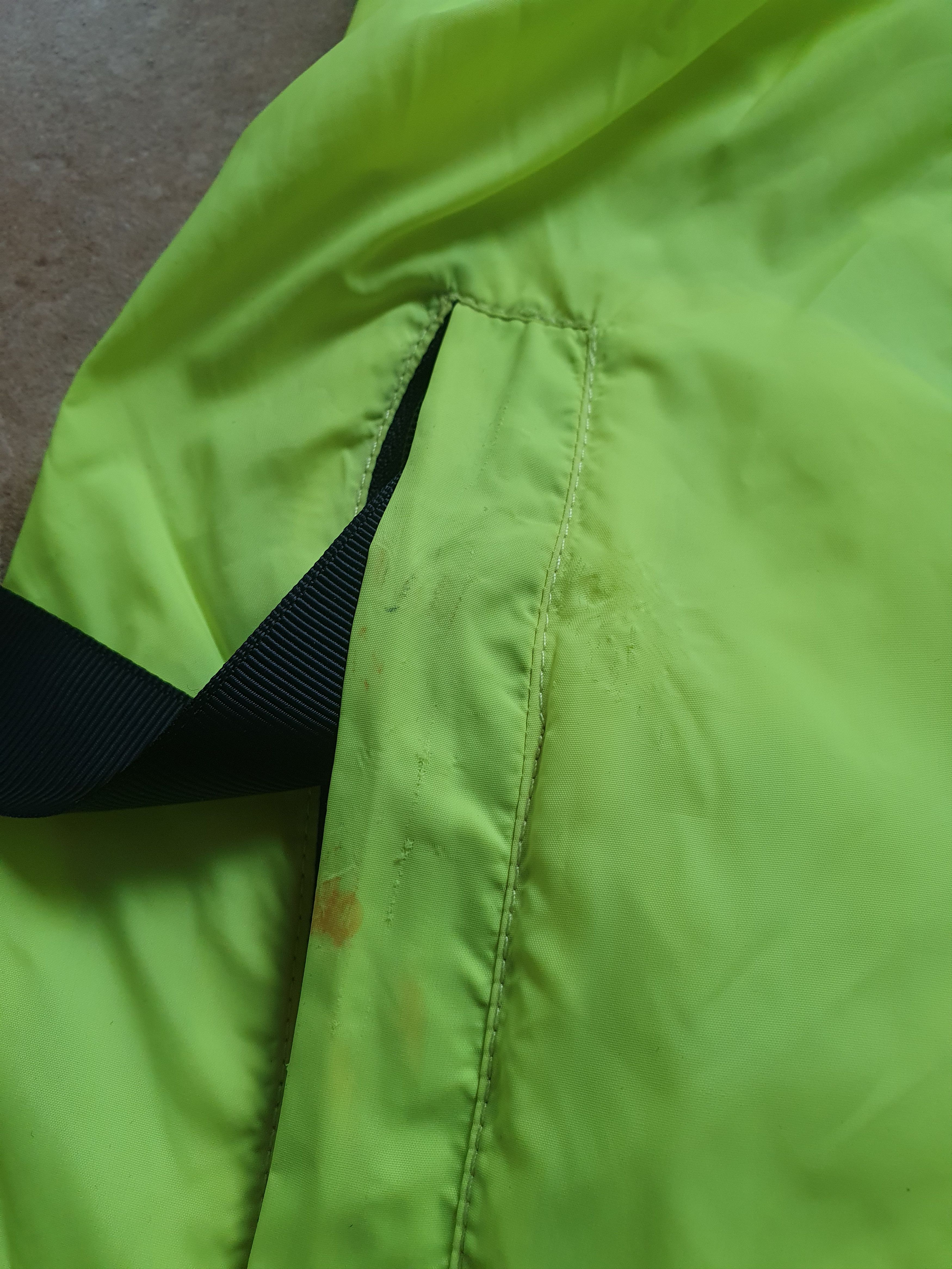 Trapstar London Trapstar windbreaker Nylon size L jacket raincoat Size US L / EU 52-54 / 3 - 14 Thumbnail
