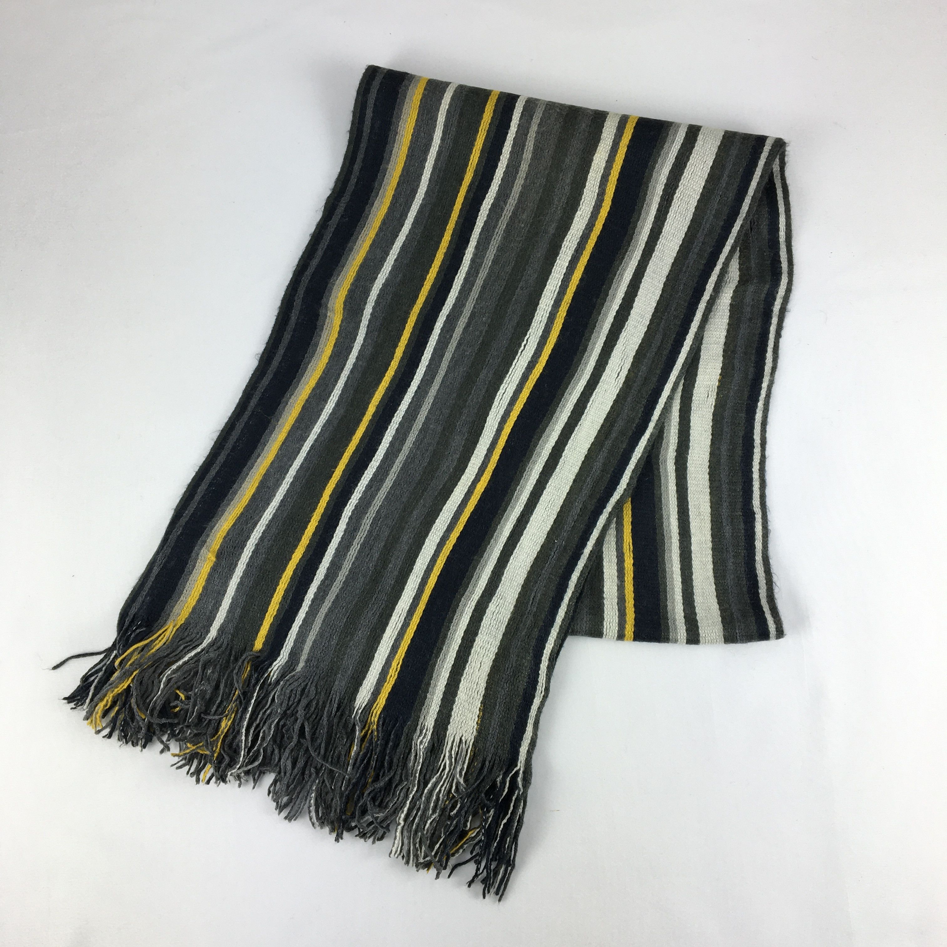 Japanese Brand Vintage Takeo Kikuchi Scarf Muffler Knitted Wool Scarves . Size ONE SIZE - 3 Thumbnail