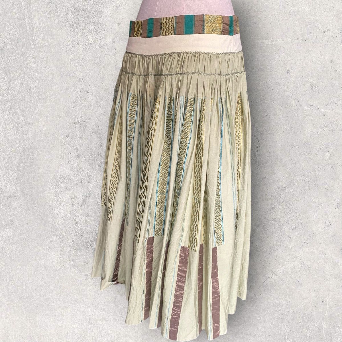 Dries Van Noten Archive SS03 Native Embroidered Skirt Size 28" / US 6 / IT 42 - 5 Thumbnail
