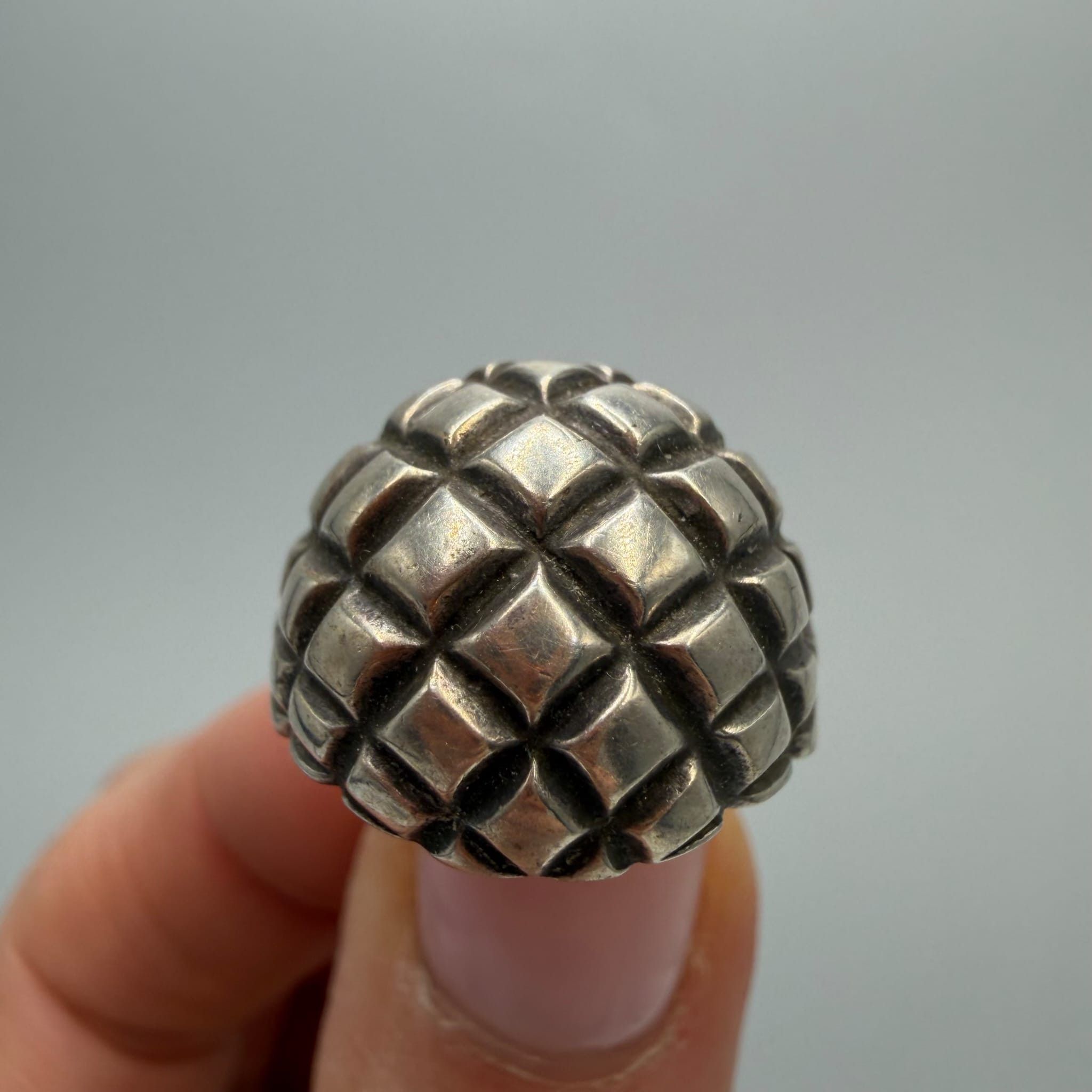 Vintage Vintage 925 Sterling Silver Ring Textured Dome Design Size 7 Size ONE SIZE - 8 Thumbnail