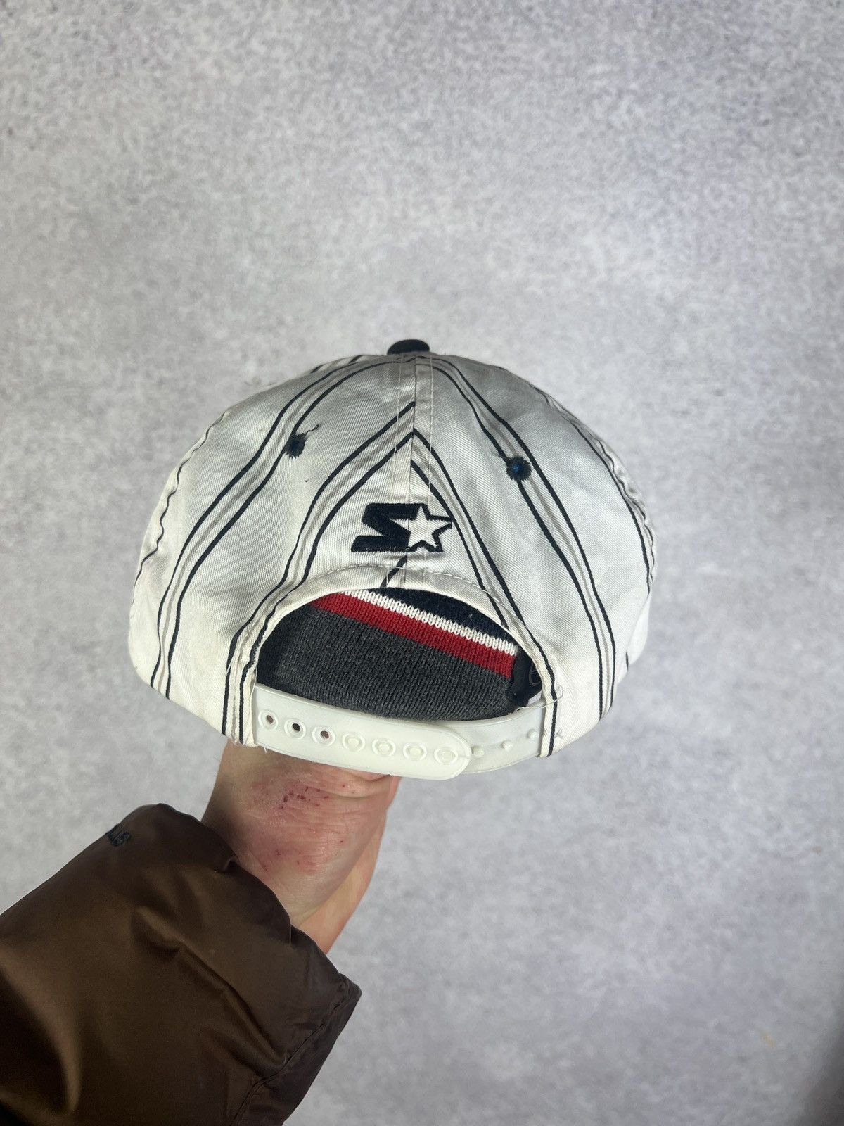 Starter Vintage 80s Starter Chicago White Sox MLB Striped Cap Size ONE SIZE - 4 Thumbnail