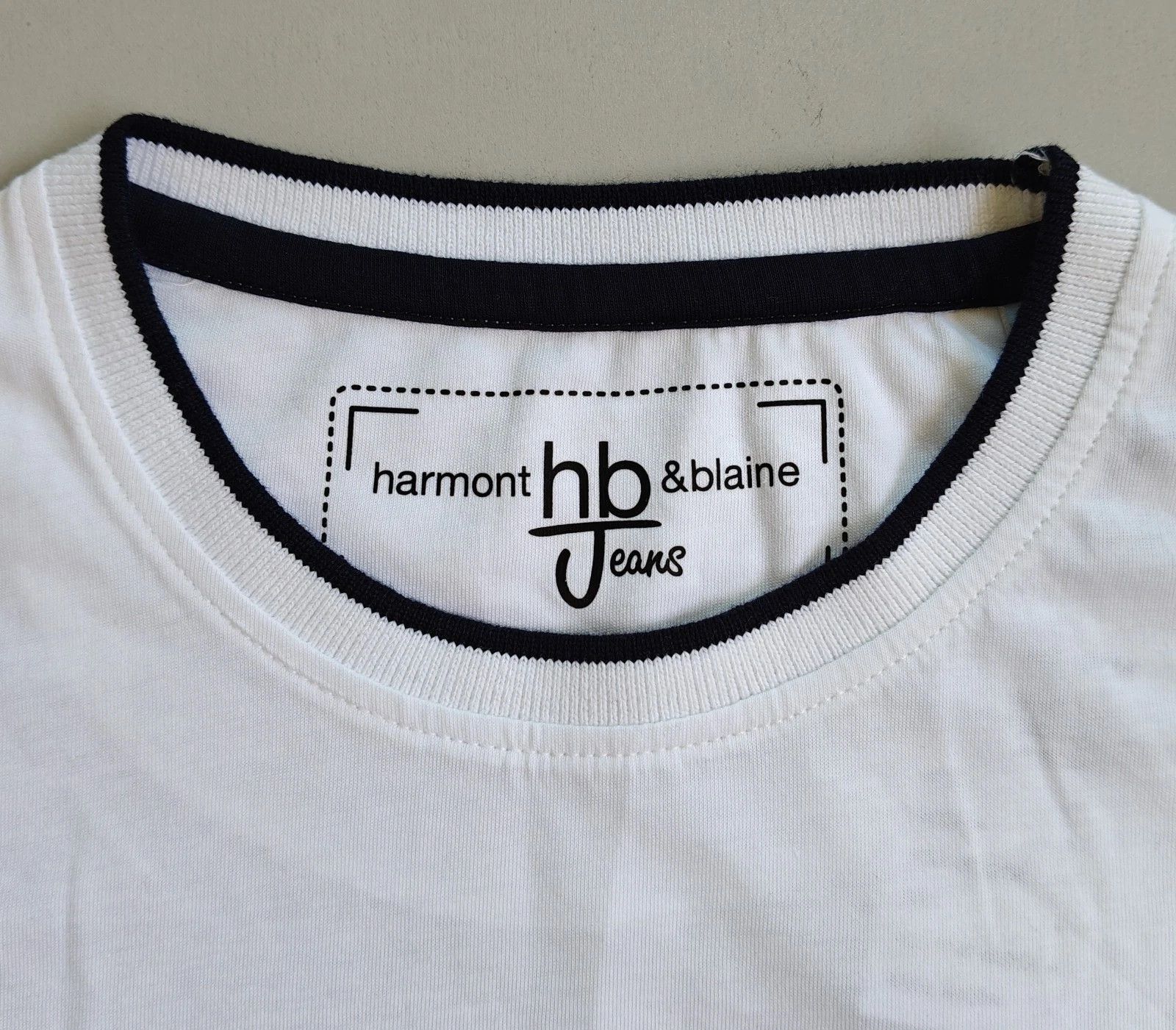 Harmont & Blaine Harmont & Blaine Jeans (HBJ) Crew Neck T-shirt ASM/2024 Size US M / EU 48-50 / 2 - 4 Thumbnail