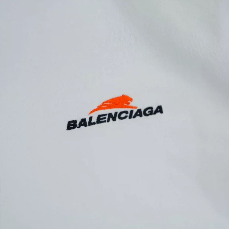 Balenciaga Balenciaga Year of the Tiger Limited Short Sleeve Size US M / EU 48-50 / 2 - 2 Thumbnail