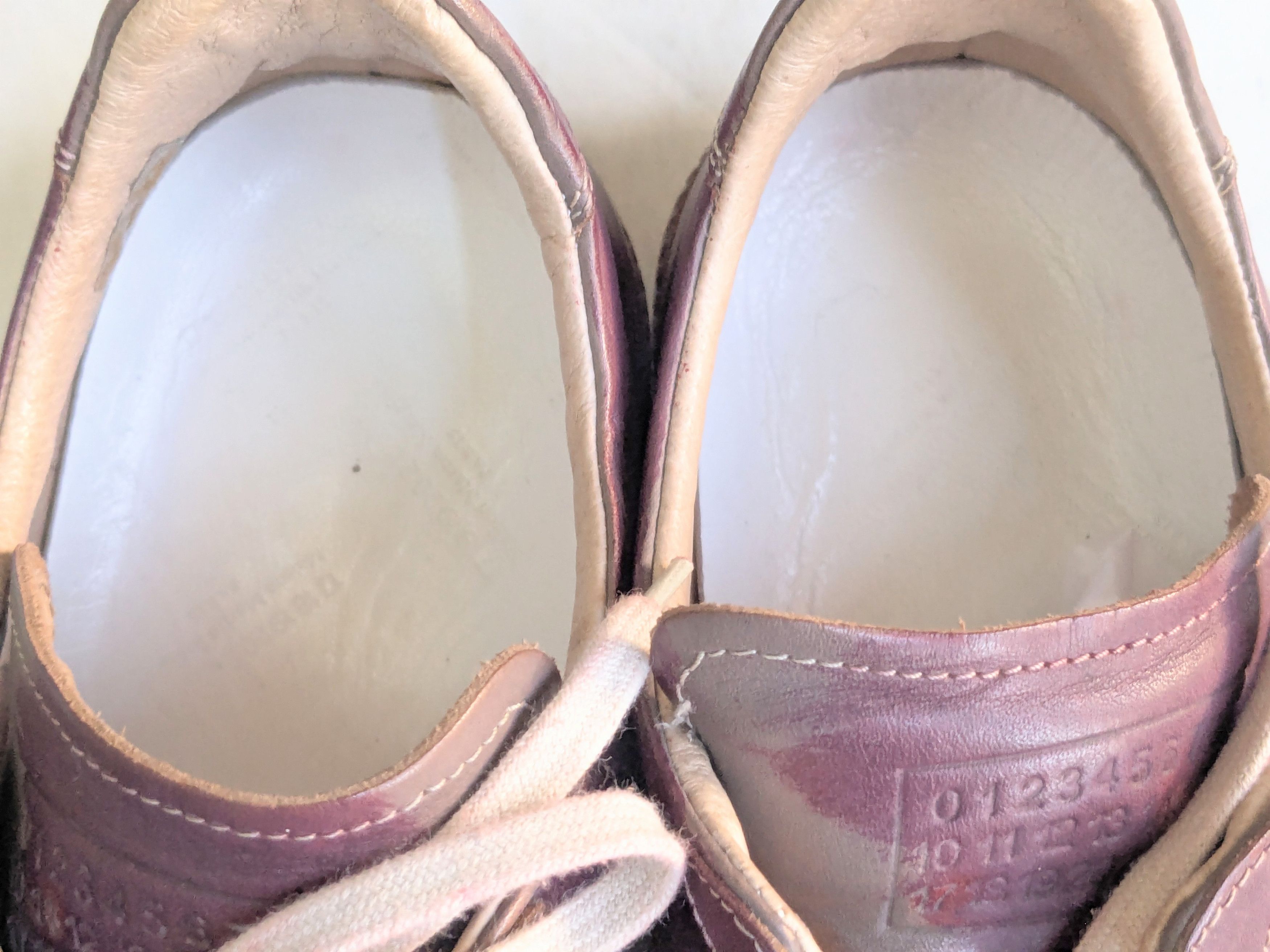 Maison Margiela Maison Margiela Replica GAT Red 8 41 SS09 Low Leather Size US 8 / EU 41 - 11 Thumbnail