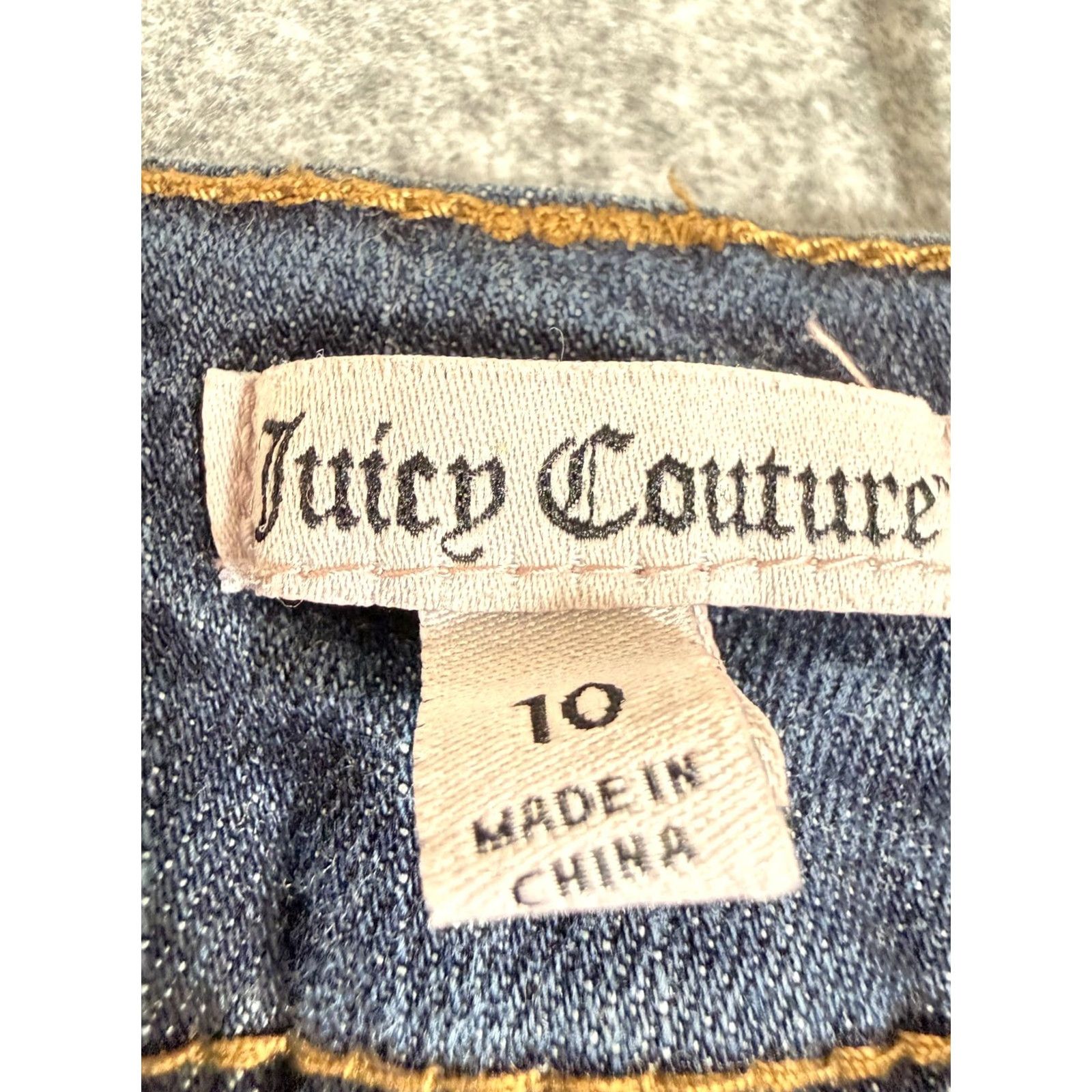 Juicy Couture Juicy Couture Capri Jeans Womens 10 Blue Whisker Distressed Denim Classic Y2K Capri Jeans Distressed Size 32" / US 10 / IT 46 - 7 Thumbnail