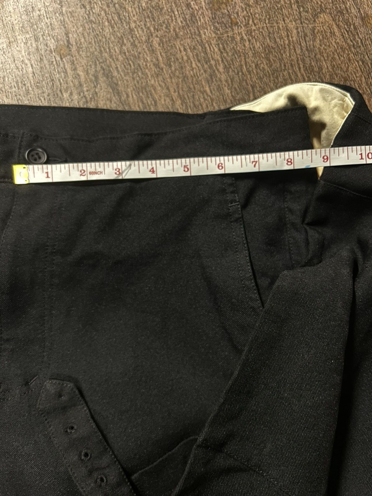 Comme des Garcons AD2012 Men’s BLACK CDG Side Pleated Kilt Back Buckle Short Size US 30 / EU 46 - 15 Thumbnail
