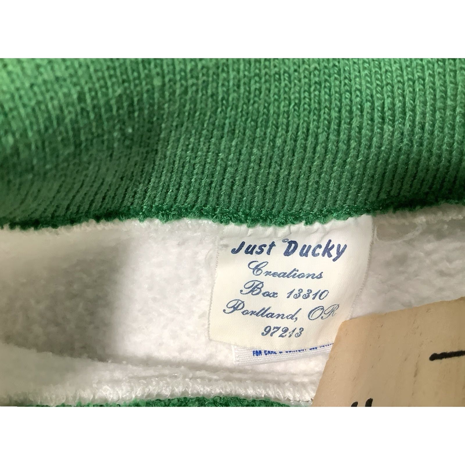 Jerzees VINTAGE Jerzees Sweater Pullover Large Ivory 80s Embroidered Crew Neck Long Sleeve Womens Pullover, Casual, Cotton, USA Made, Animal Print, Size L Size L / US 10 / IT 46 - 5 Thumbnail