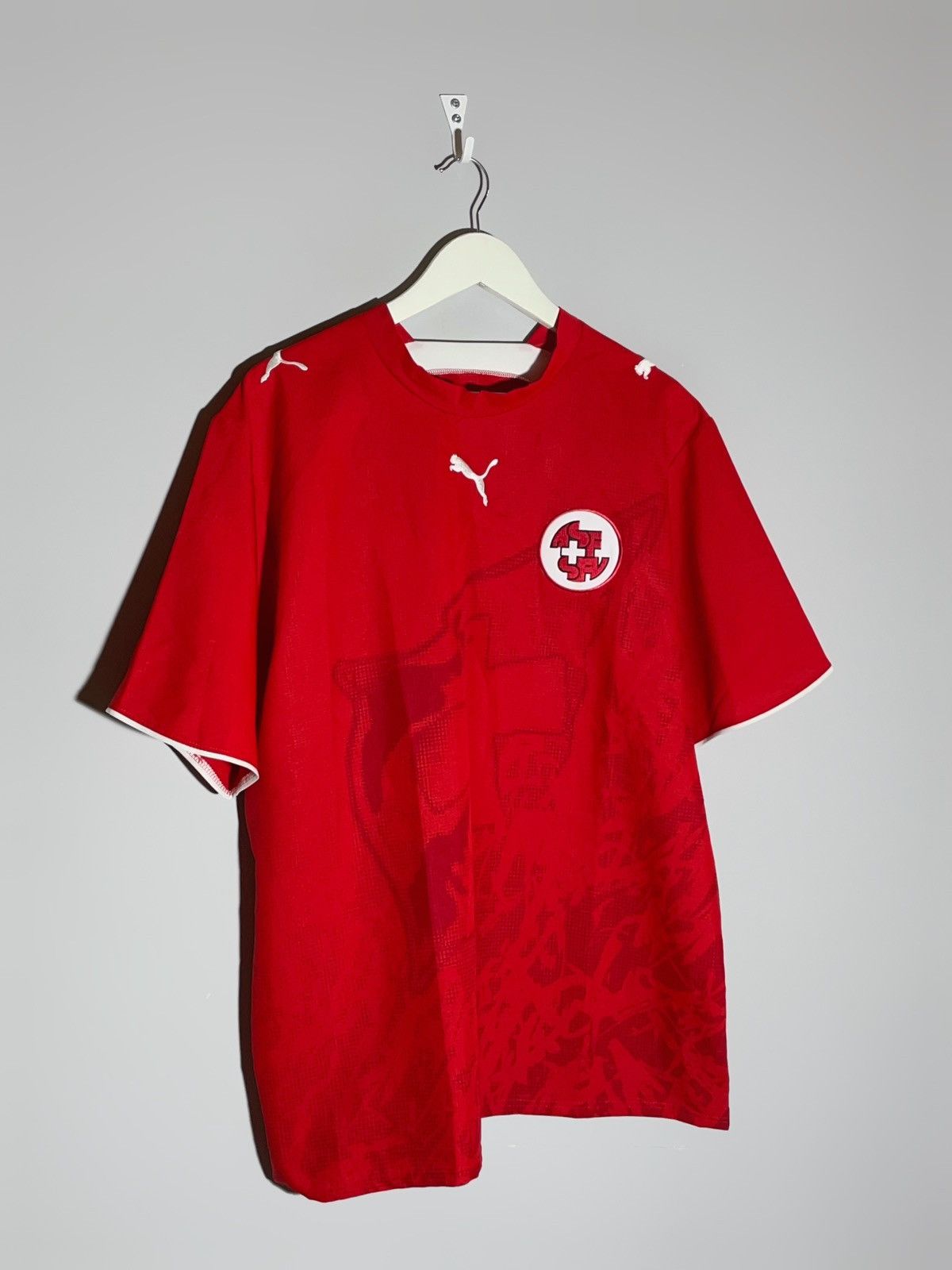 Puma × Vintage National Team Switzerland Puma 2006 Home Vintage Jersey Size US XL / EU 56 / 4 - 2 Thumbnail