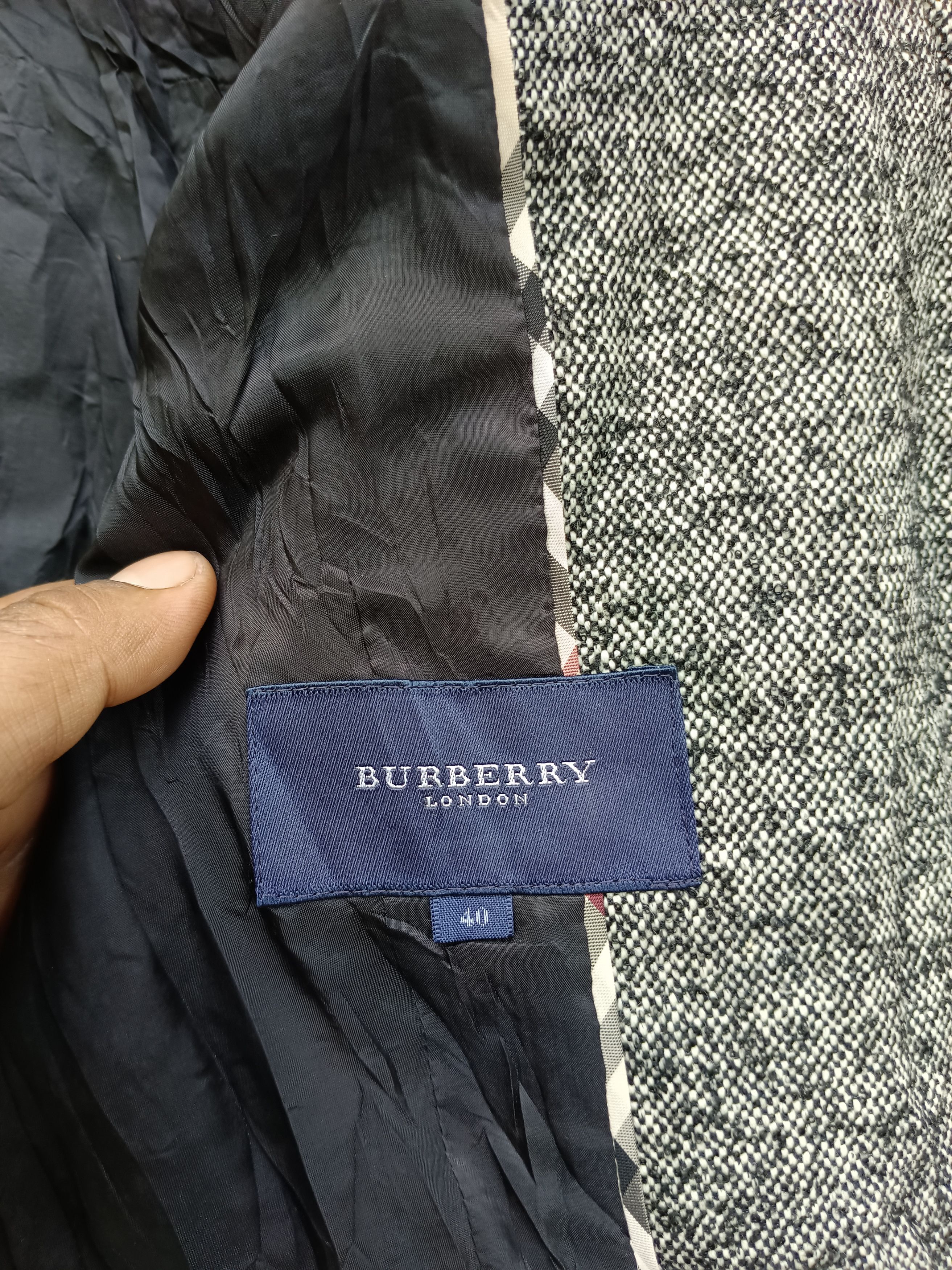 Burberry Vintage Burberry Fur Collar jacket Size US S / EU 44-46 / 1 - 7 Thumbnail