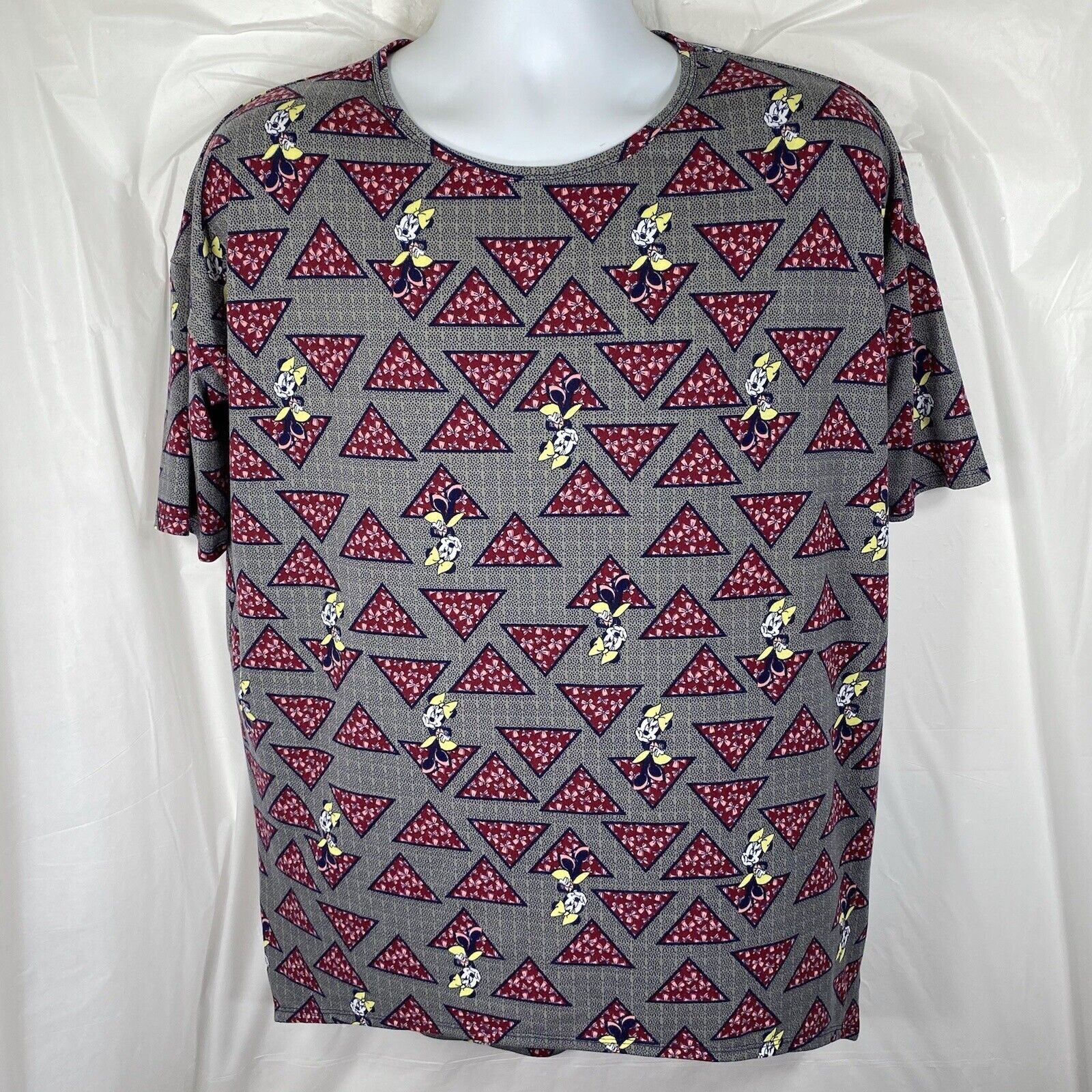 Disney LuLaRoe Disney Oversized Irma Short Sleeve Minnie Mouse Tee Size S / US 4 / IT 40 - 1 Thumbnail