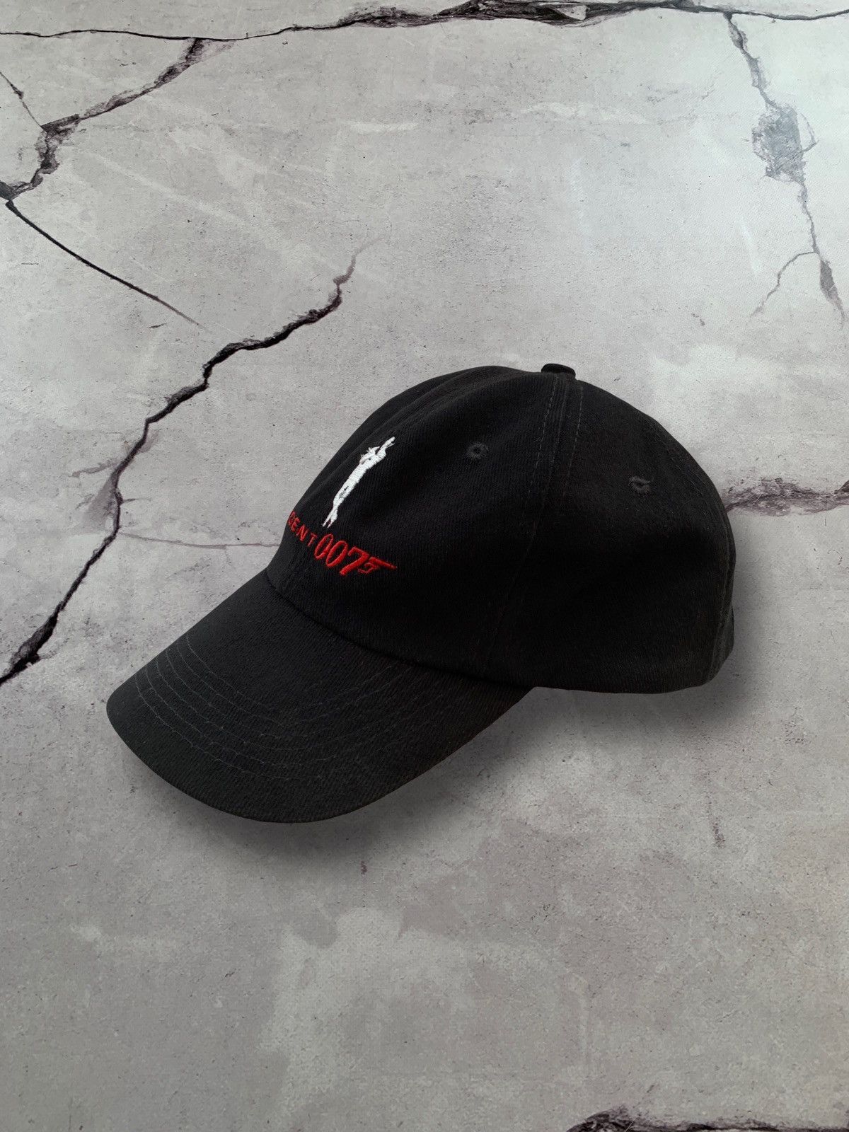 Vintage Agent 007 Vintage 90s James Bond The World Is Not Enough Hat Size ONE SIZE - 1 Thumbnail