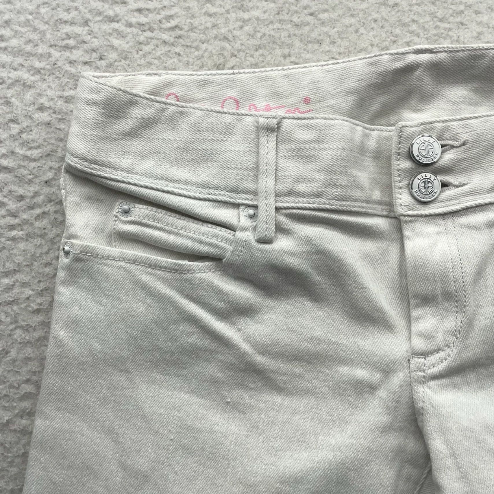 Lilly Pulitzer Lilly Pulitzer Jeans 29x27 White Stretch Resort Prep Skinny Mini 2 Womens Jeans Black? Size 26" / US 2 / IT 38 - 3 Thumbnail