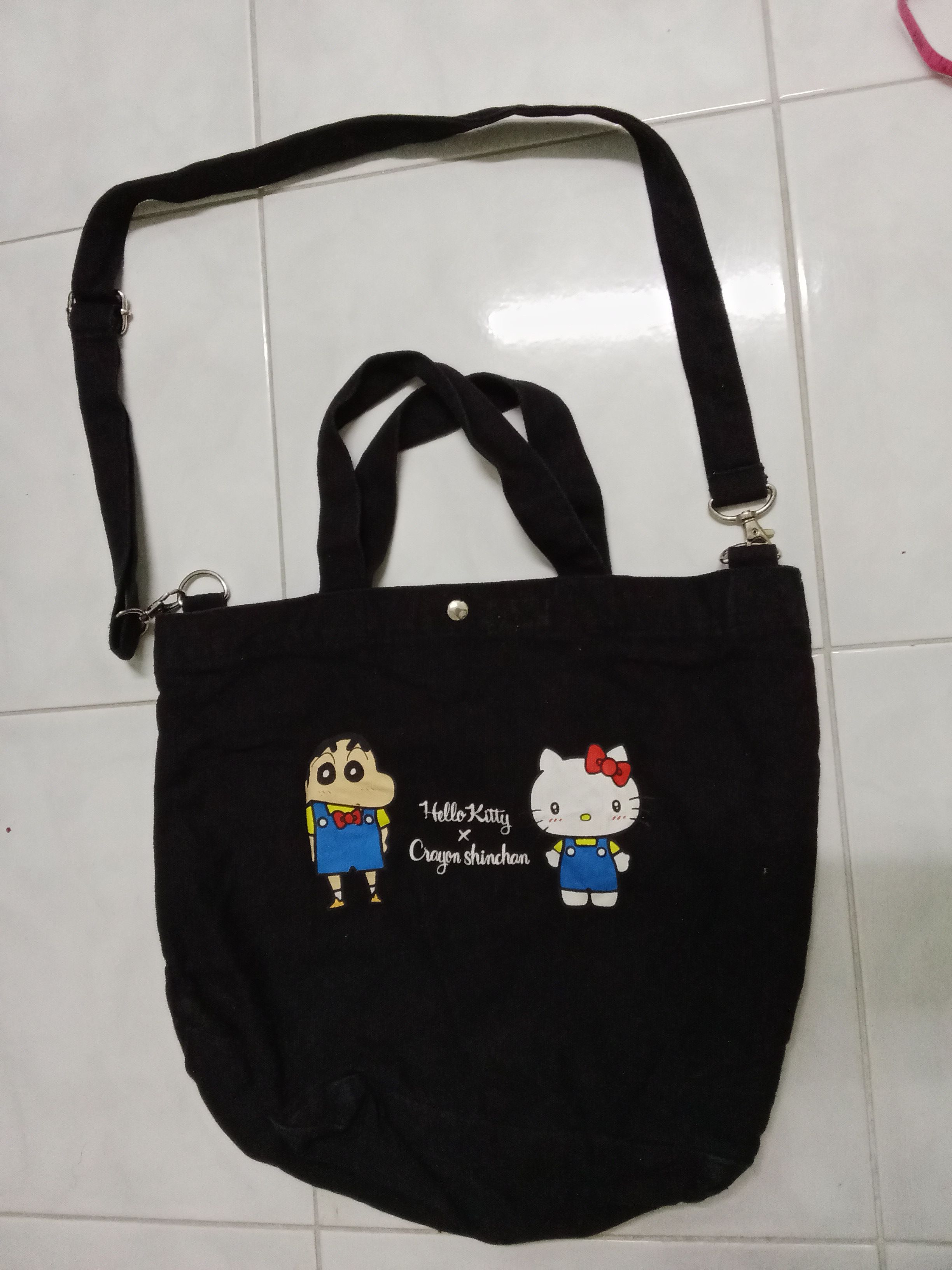 Japanese Brand × Vintage Vintage 90' SHINCHAN X HELLO KITTY SLING BAG Size ONE SIZE - 2 Thumbnail