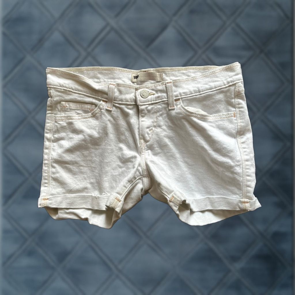 Levi's VINTAGE Levi's White Denim Shorts 28 Womens Bermuda 90s Cuffed Mid Rise Slim Fit Regular Size 28 White Denim Shorts Womens Size 28" / US 6 / IT 42 - 1 Thumbnail
