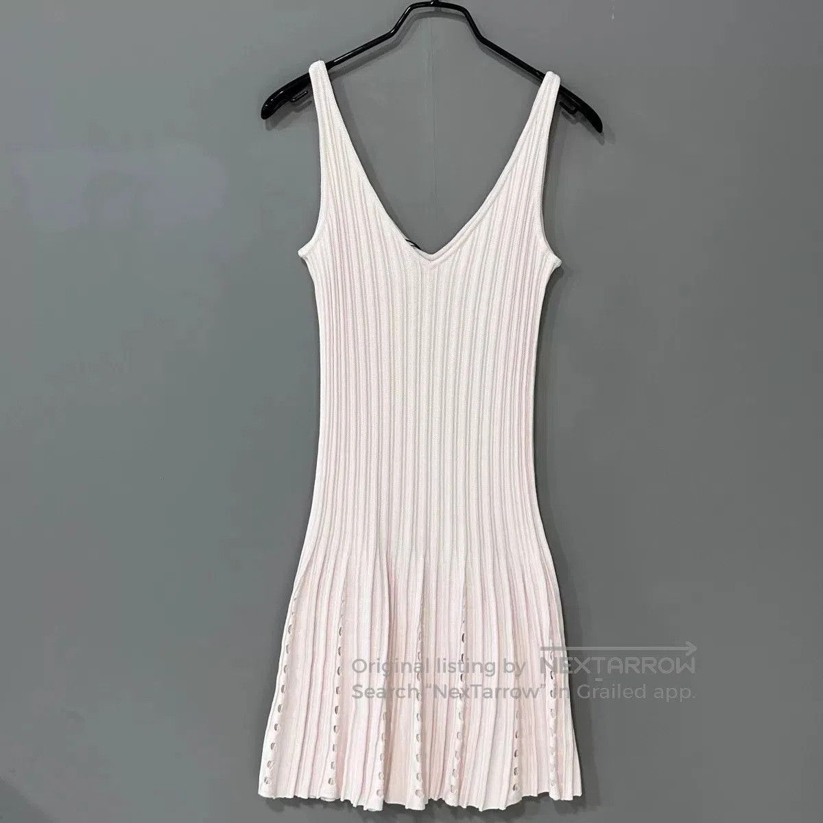 Chanel Chanel Pearl Pink Strap Dress. Size M / US 6-8 / IT 42-44 - 3 Thumbnail