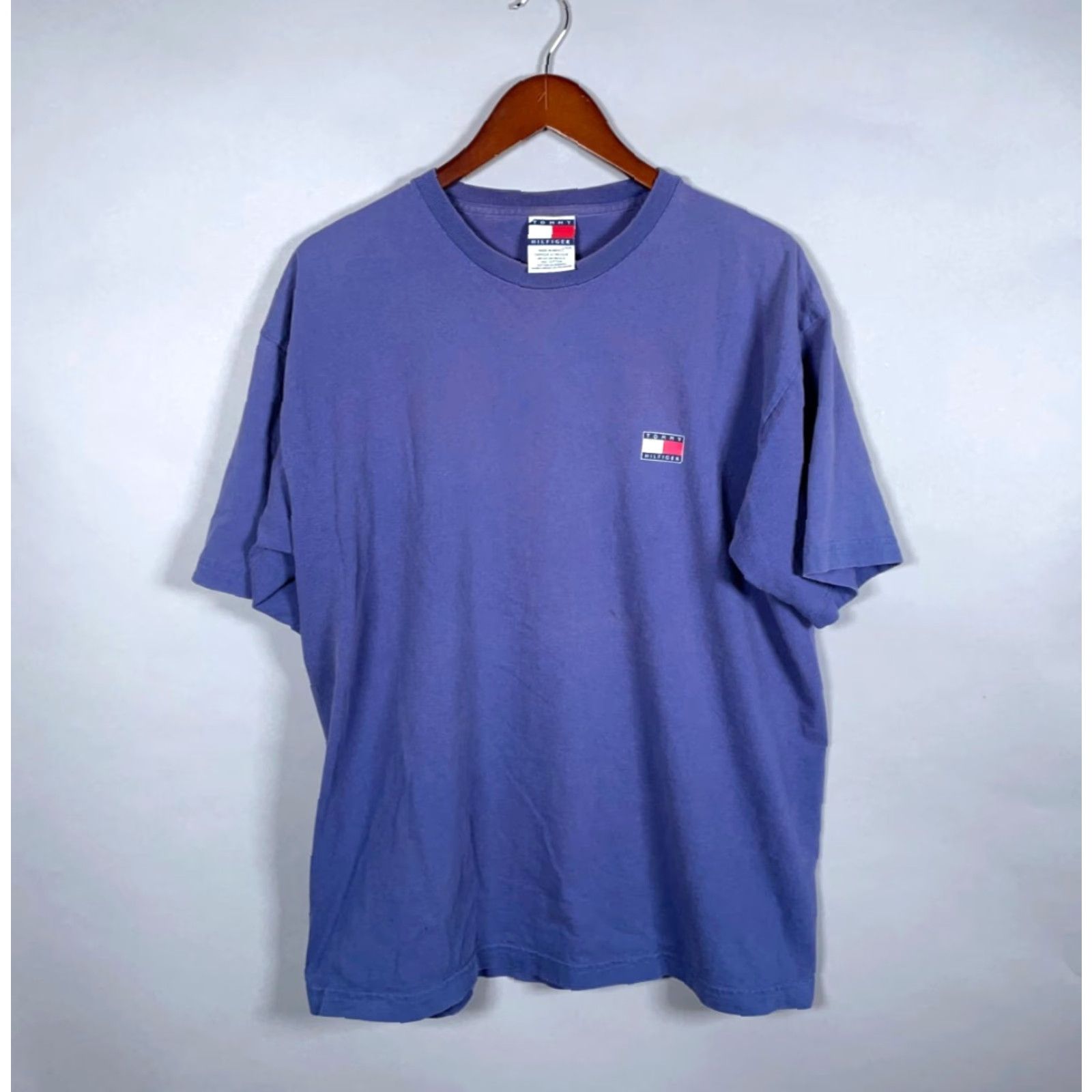 Tommy Hilfiger VINTAGE Tommy Hilfiger Logo T-Shirt Adult Large Blue 90s Retro Graphic Print Mens Size US L / EU 52-54 / 3 - 2 Thumbnail