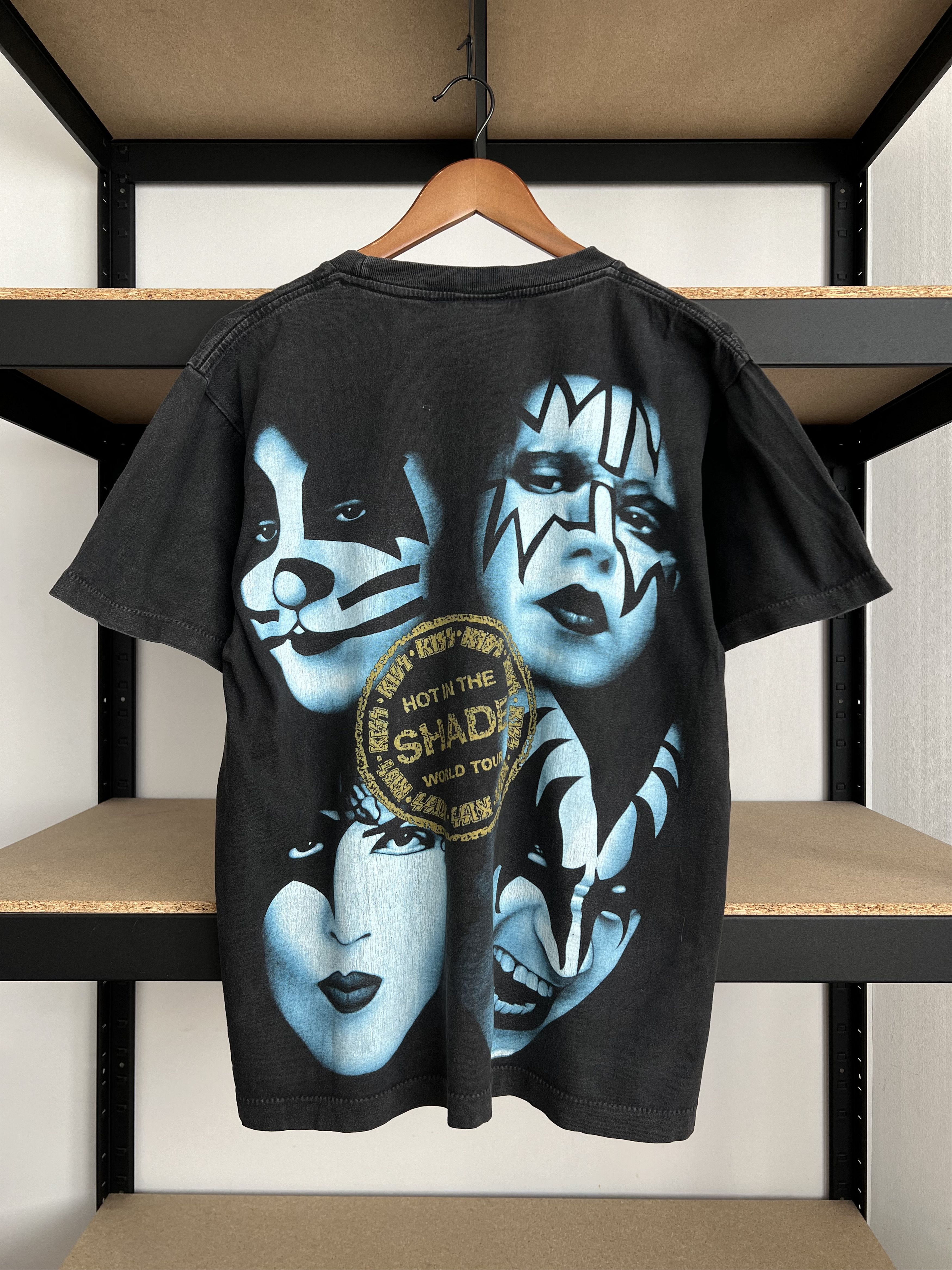 Band Tees Vintage 90s Kiss Hot in the Shade Black T-shirt Size US L / EU 52-54 / 3 - 4 Thumbnail