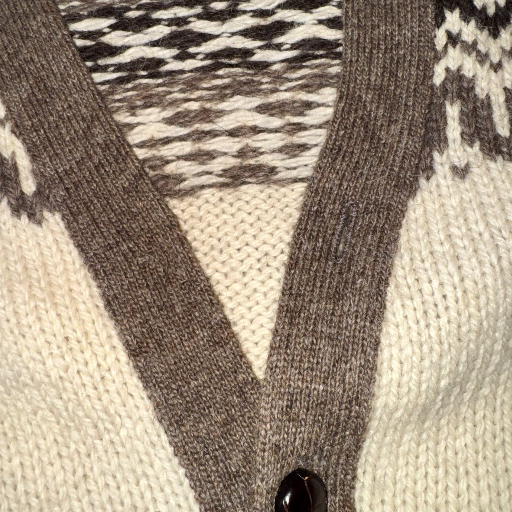 Vintage VINTAGE St Michael Cardigan Pure New Wool Mens Large Size L Fair Isle Ivory UK Jumper Cardigan with Pockets Size US L / EU 52-54 / 3 - 5 Thumbnail