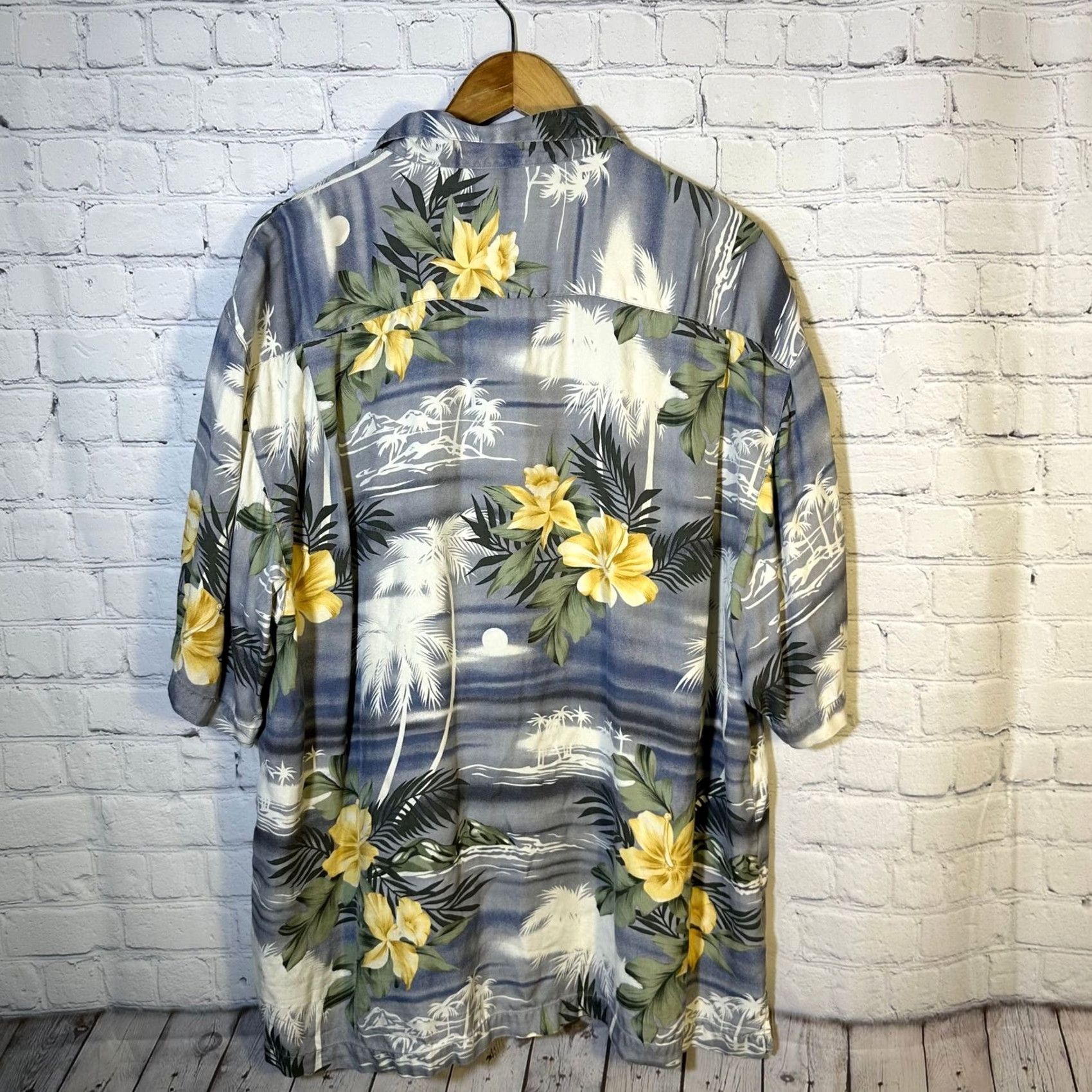 Tommy Bahama Tommy Bahama Shirt XL Silk Aloha Floral Hawaiian Tropical Beach Button-Up Short Sleeve Mens Multicolor Size US XL / EU 56 / 4 - 7 Thumbnail