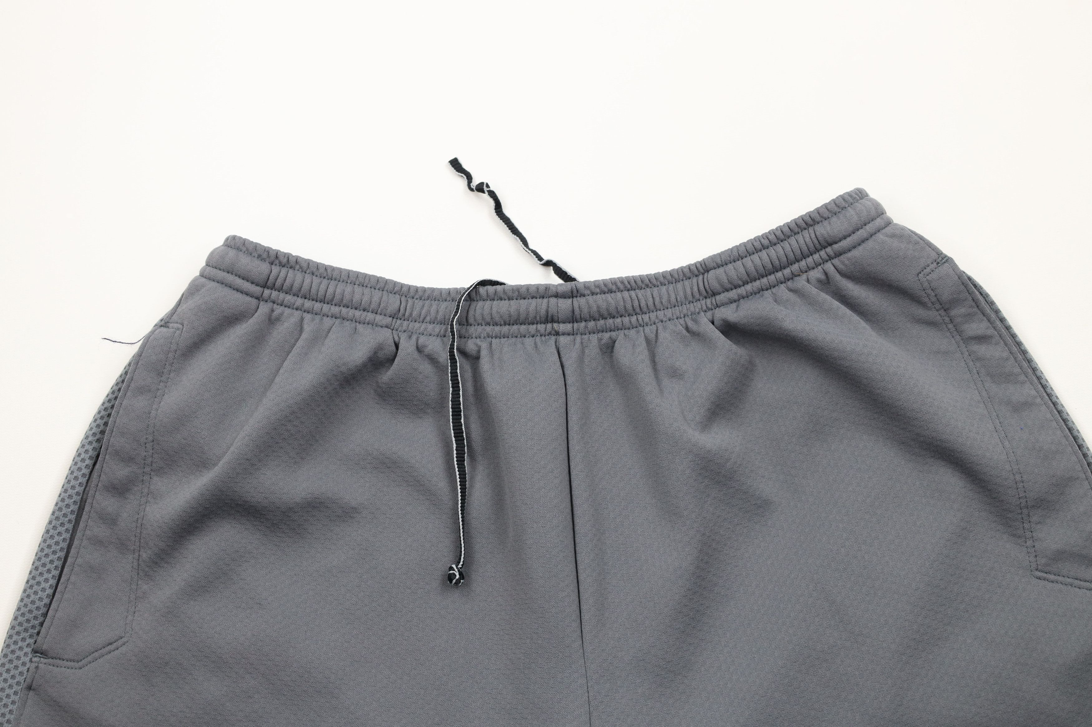 Nike × Vintage Vintage Nike Mini Swoosh Above Knee Shorts Gray Polyester Size US 34 / EU 50 - 2 Thumbnail