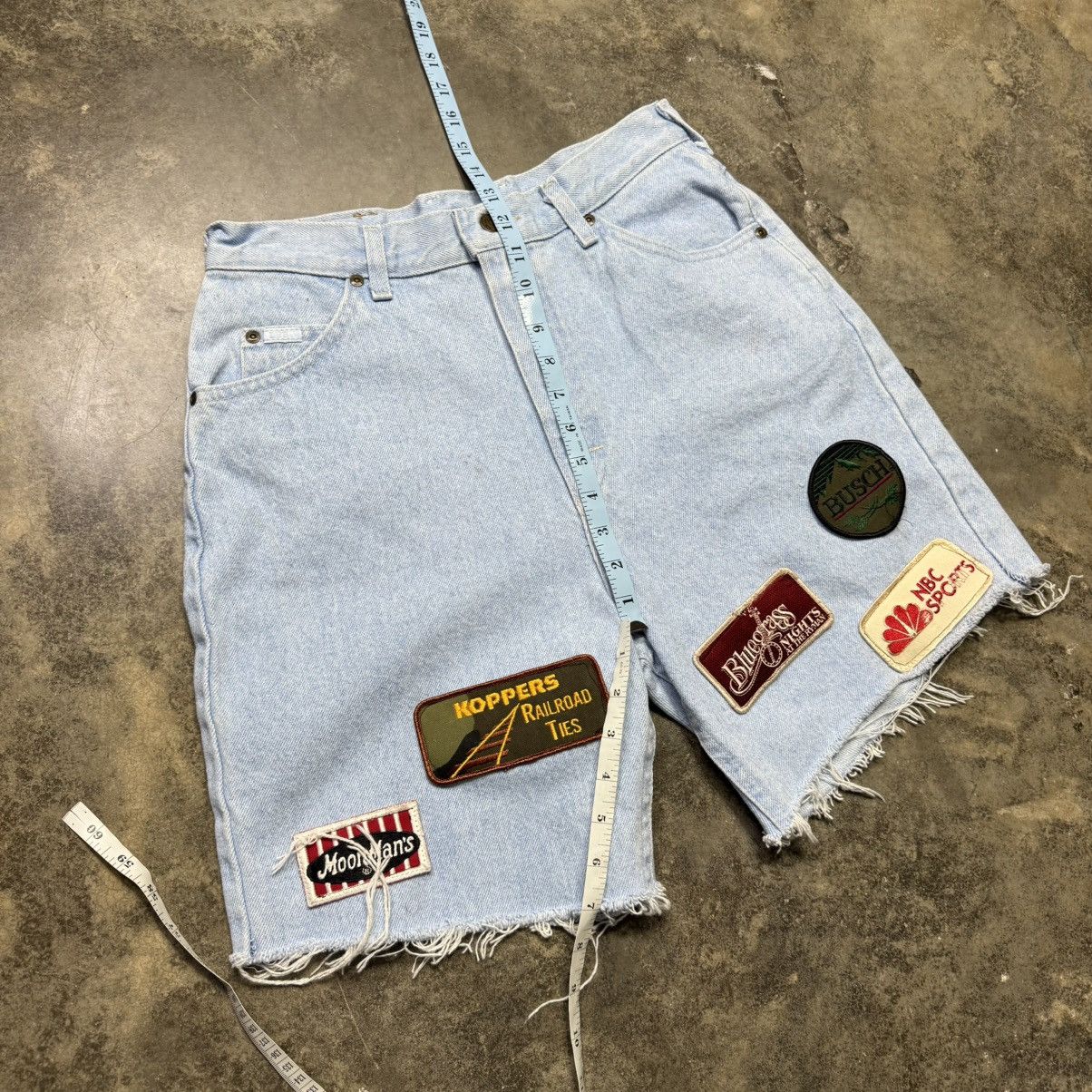 Vintage vintage cut off denim patchork jean shorts Size US 30 / EU 46 - 6 Thumbnail