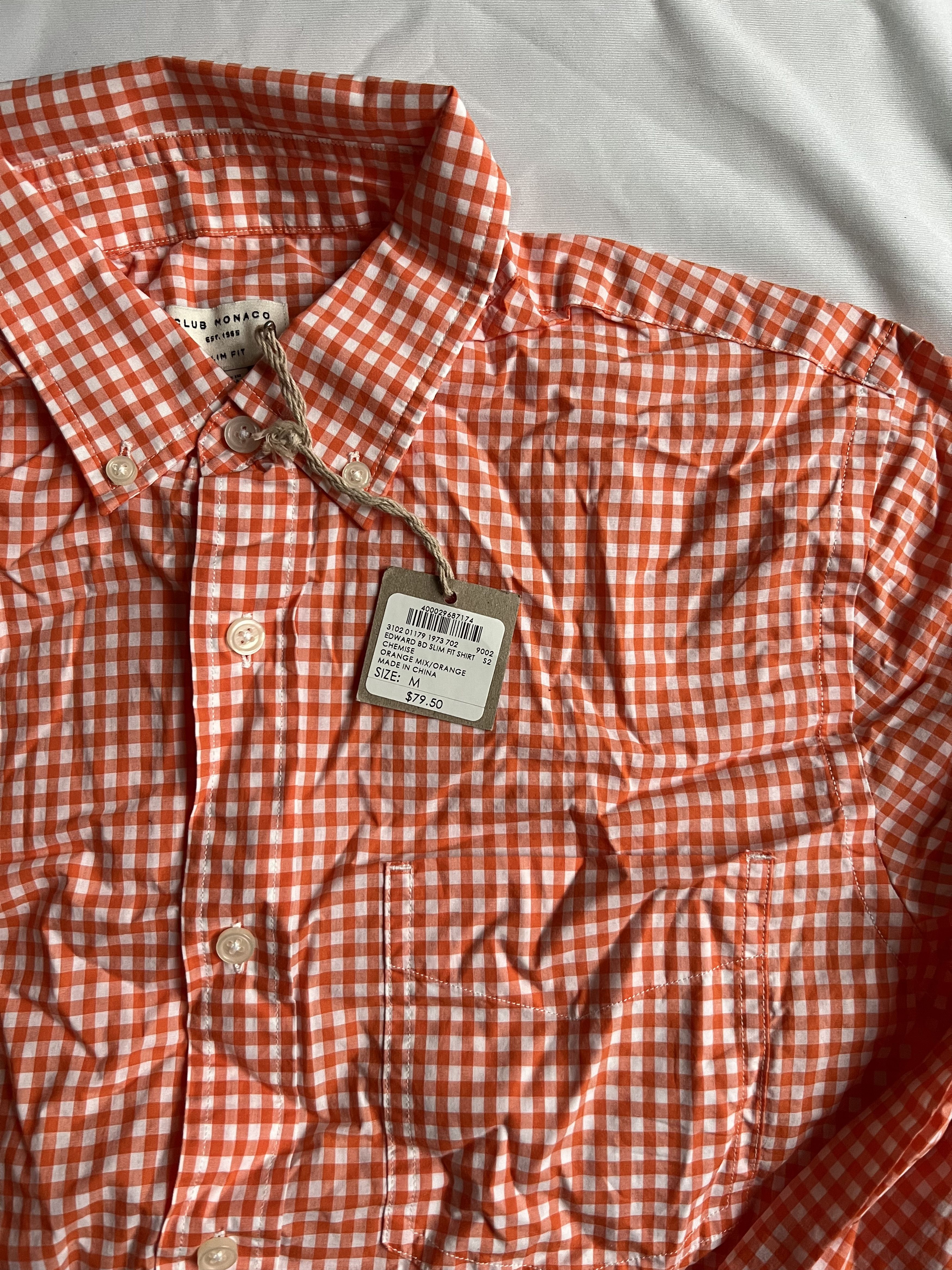 Club Monaco Club Monaco gingham button up shirt slim fit medium $79.50 Size US M / EU 48-50 / 2 - 1 Thumbnail