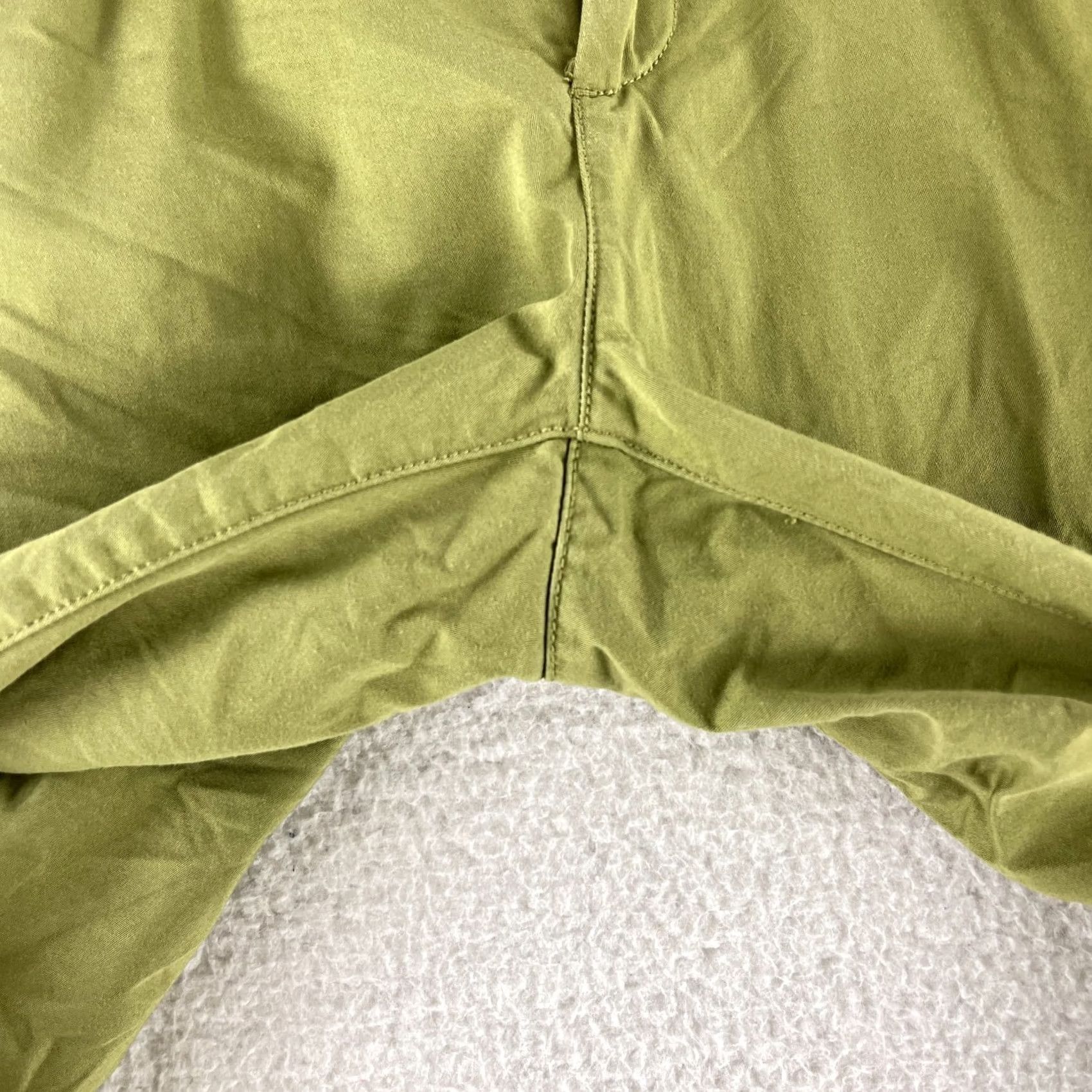 Rag & Bone rag & bone Straight Chino Pants Womens Size 25 Green Mid-Rise Casual Lightweight Pants Womens Green 25 Mid-Rise Chino Straight Bags? Size 42" / US 20 - 6 Thumbnail
