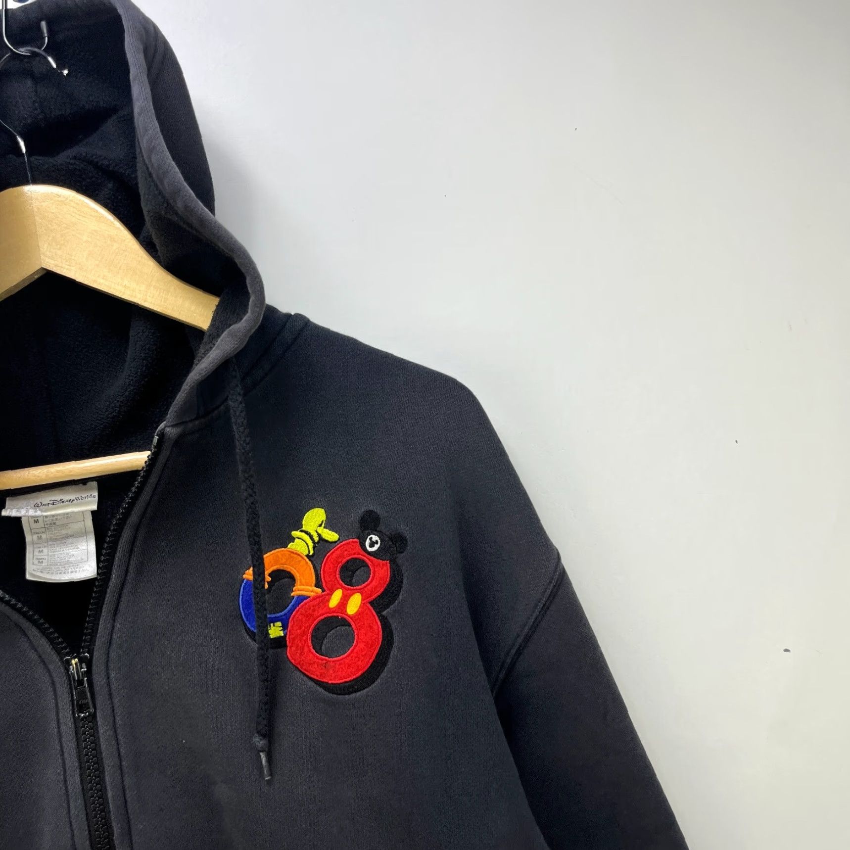 Disney VINTAGE Disney World 2008 Y2K Hoodie Men M Black Zip Full Zip Sun Faded Size US M / EU 48-50 / 2 - 5 Thumbnail