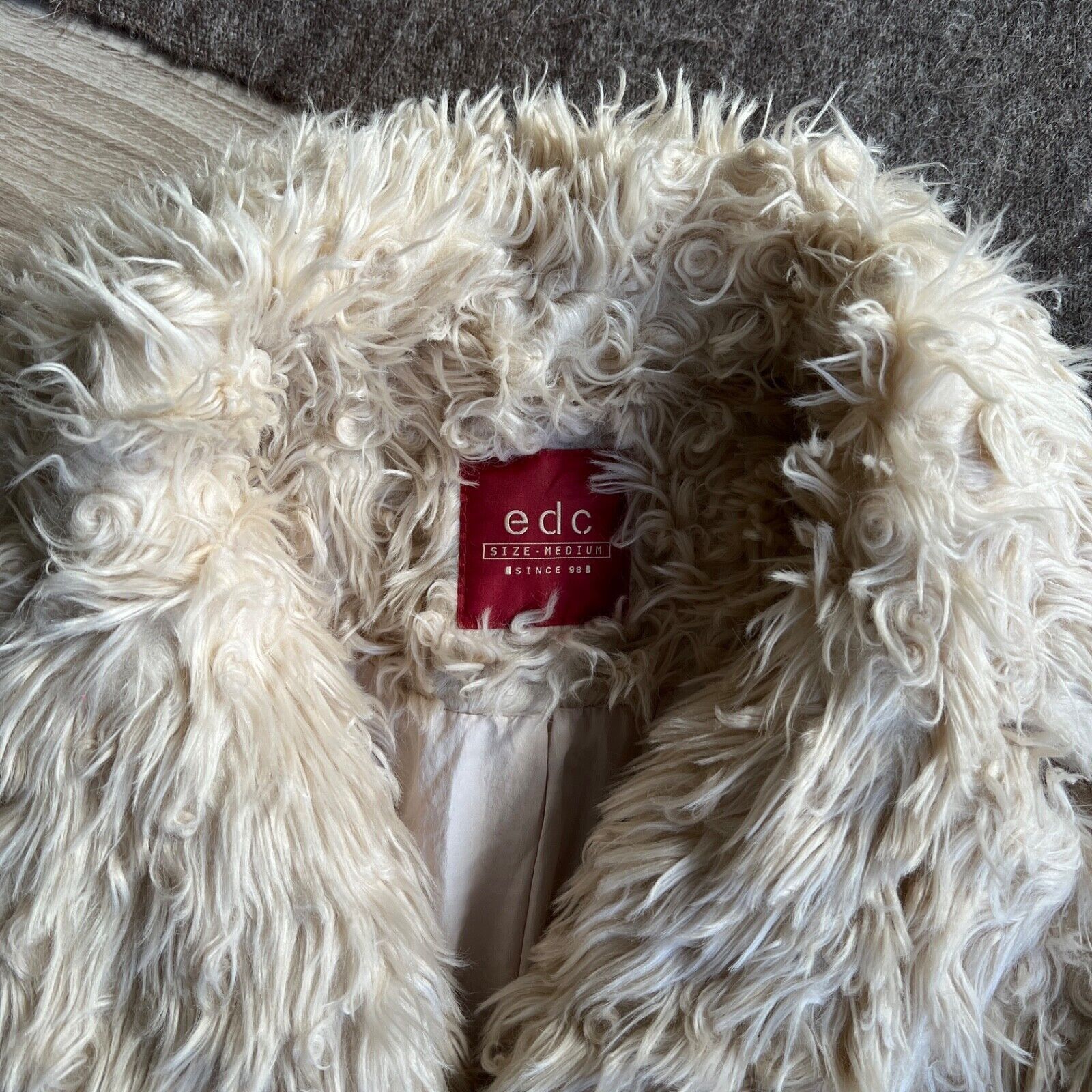 Esprit Esprit EDC Faux Fur Y2K Vintage Coat 8685AC Size M / US 6-8 / IT 42-44 - 4 Thumbnail