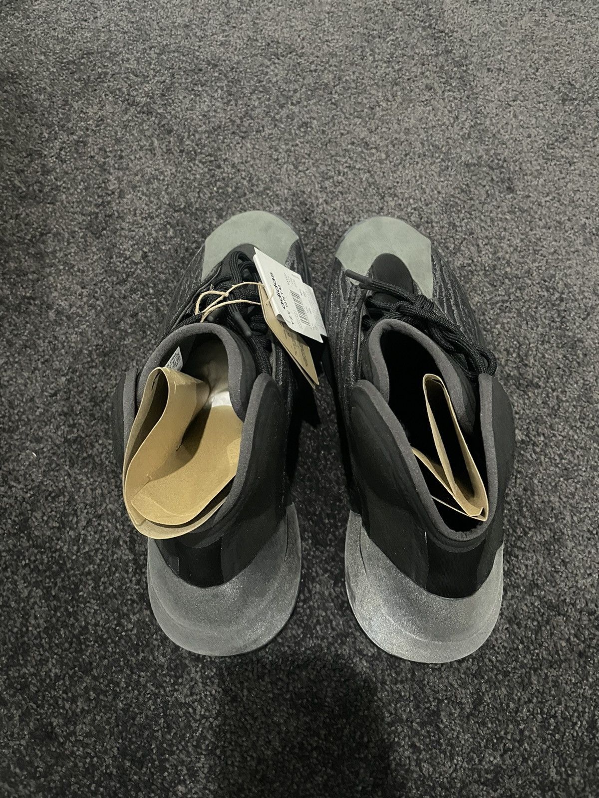 Adidas × Kanye West × Yeezy Adidas Yeezy QNTM Quantum Onyx Size US 12 Kanye West Size US 12 / EU 45 - 6 Thumbnail