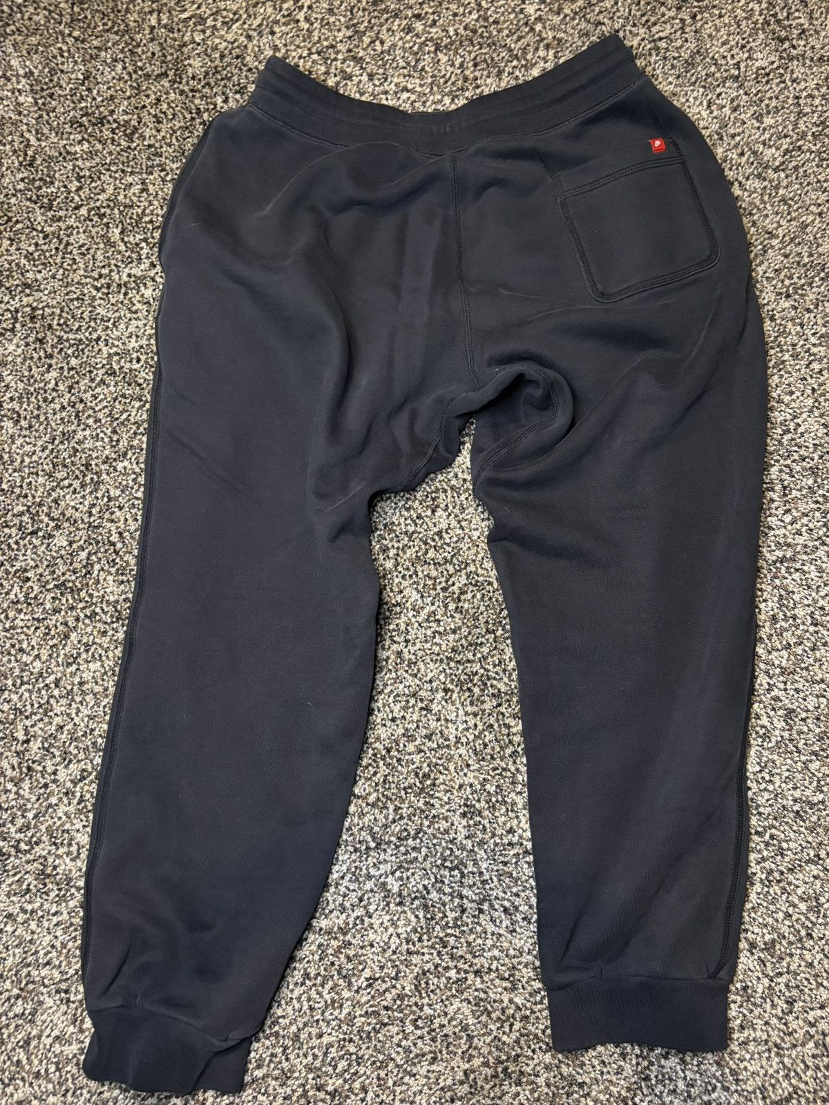 Nike Nike Tapered Drawstring Sweatpants ‘black’ Size US 34 / EU 50 - 4 Thumbnail