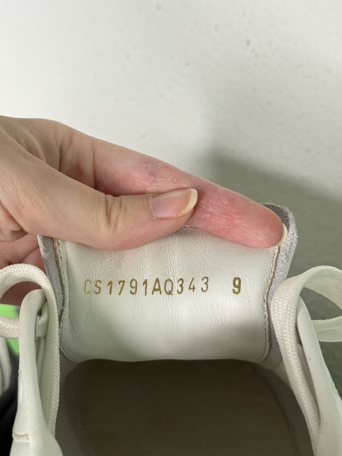 Dolce & Gabbana Dolce & Gabbana Sneakers Mismatched Size Pair Size US 9 / EU 42 - 8 Thumbnail
