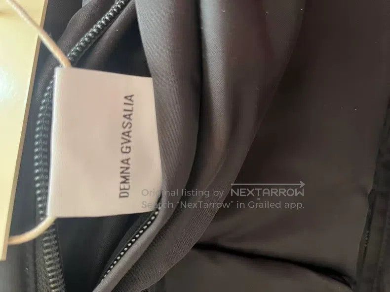 Vetements VETEMENTS Black Short Padded Coat Jacket Size US XS / EU 42 / 0 - 6 Thumbnail