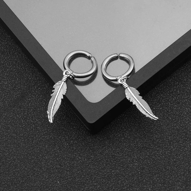 Jewelry Non-Pierced Ear Cuff Single Piece Earrings Size ONE SIZE - 2 Thumbnail