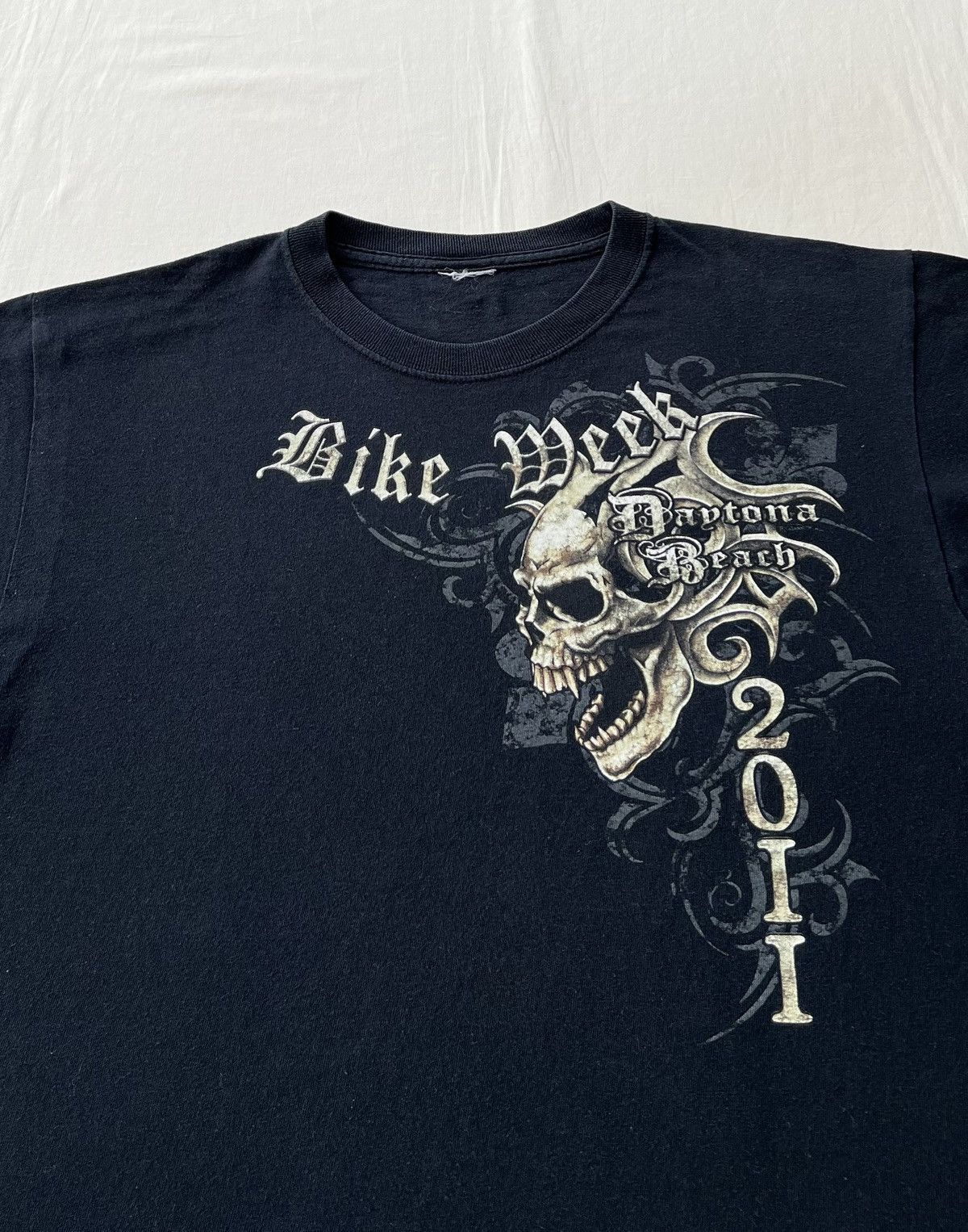 Vintage Vintage 2011 Bike Week Daytona Beach Skull Harley Y2k Tshirt Size US M / EU 48-50 / 2 - 5 Thumbnail