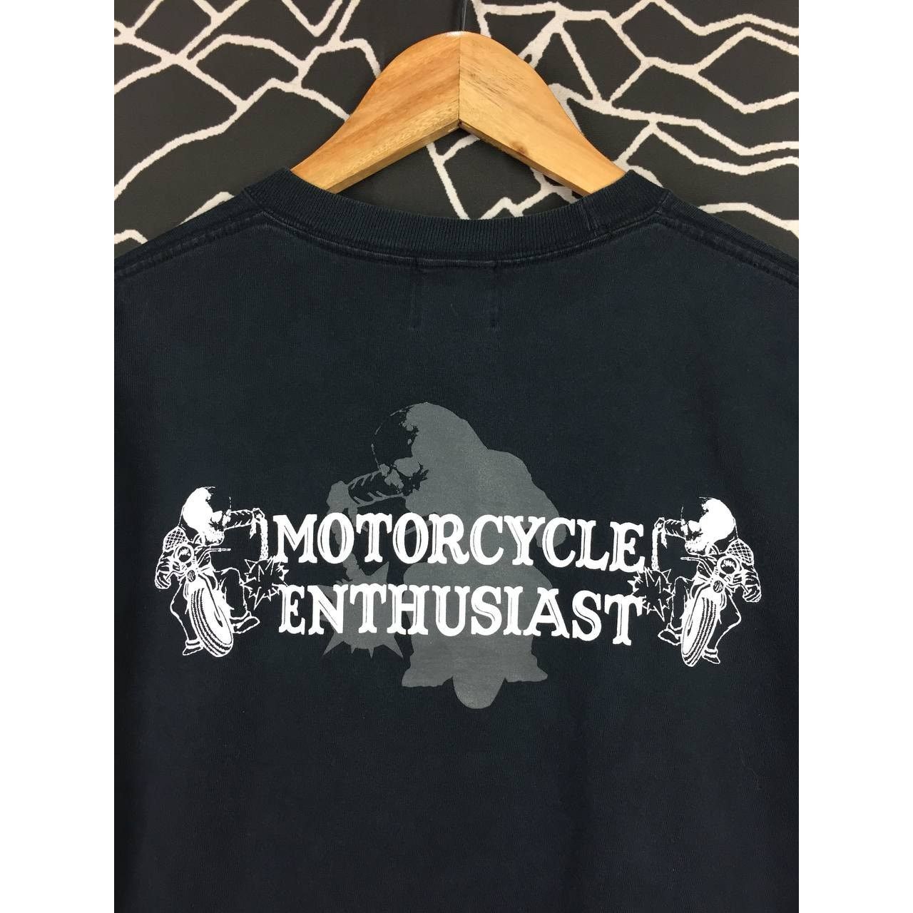 Vintage The Outlaw Works Motorcycle Enthusiast Longsleeve Tee Size US S / EU 44-46 / 1 - 3 Thumbnail